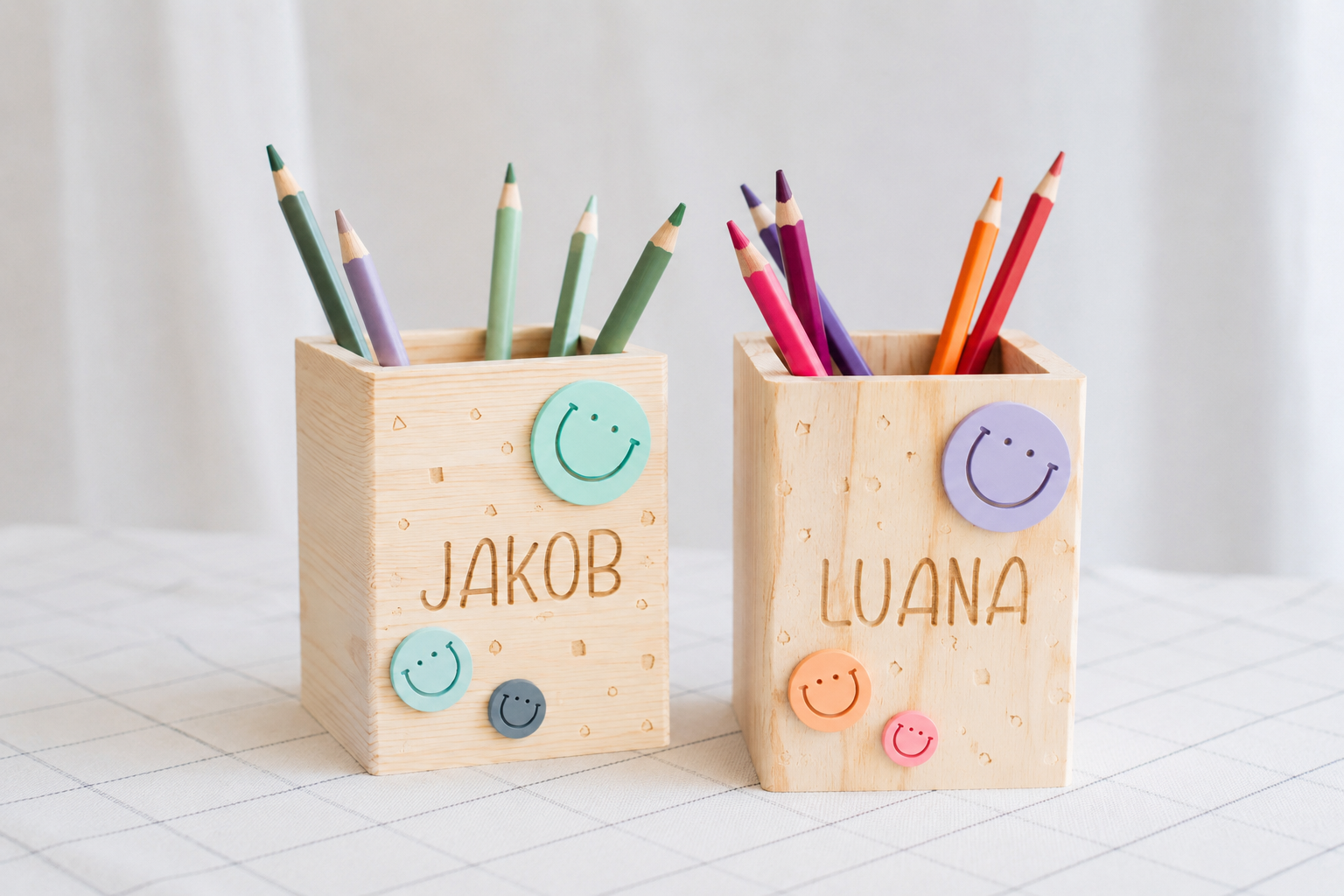Invy Design - Stiftebecher "Smiley"