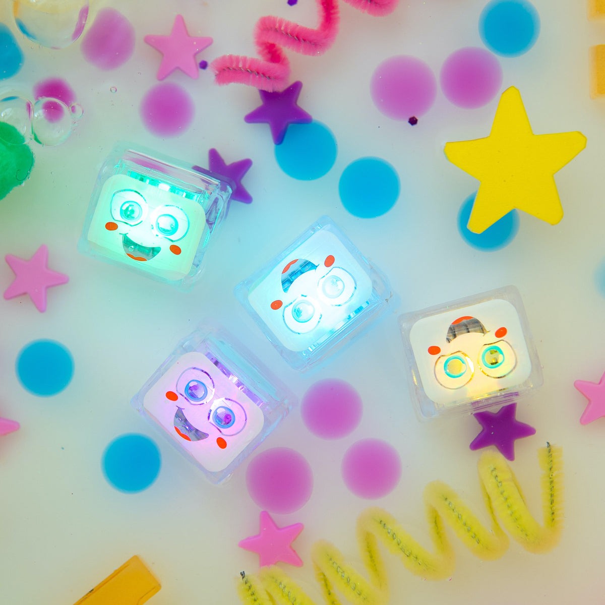 Glo Pals - Badespielzeug Cubes Party Pal Weiß