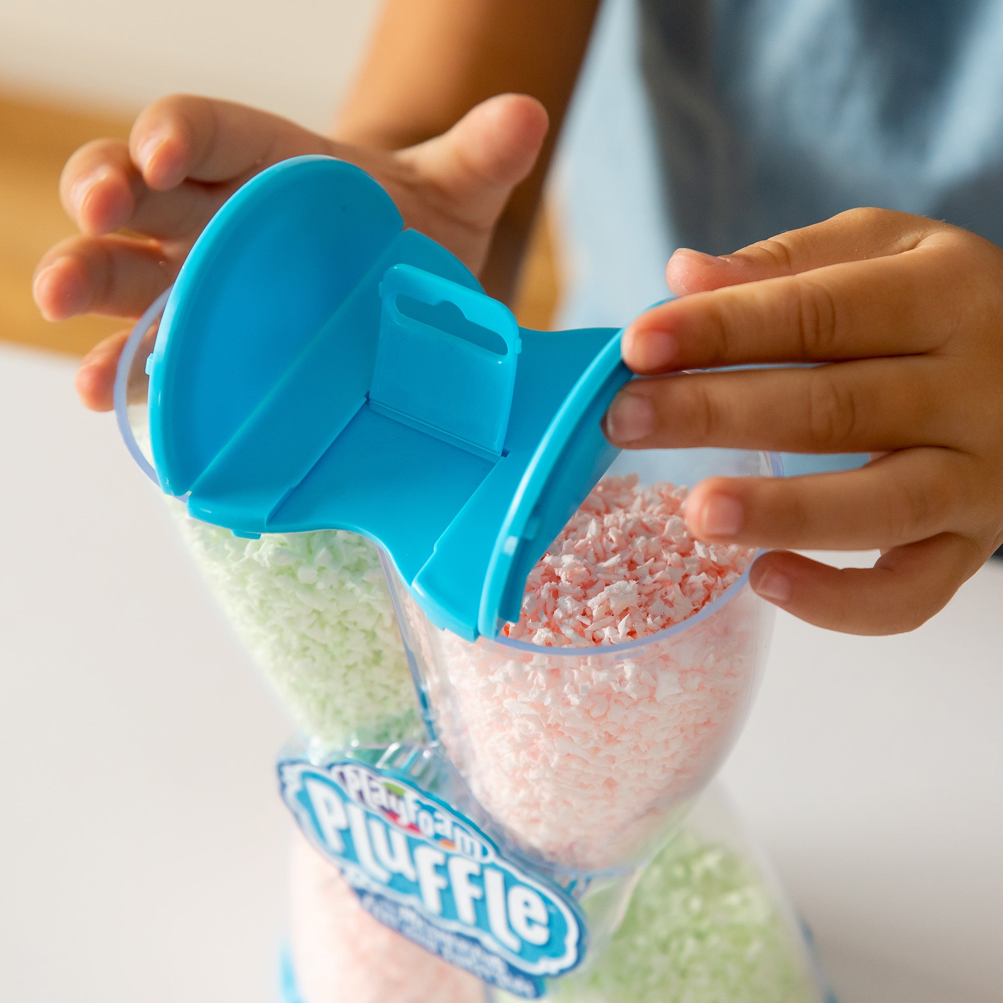 Learning Resources - Playfoam Pluffle Twist Glow-in-the-Dark