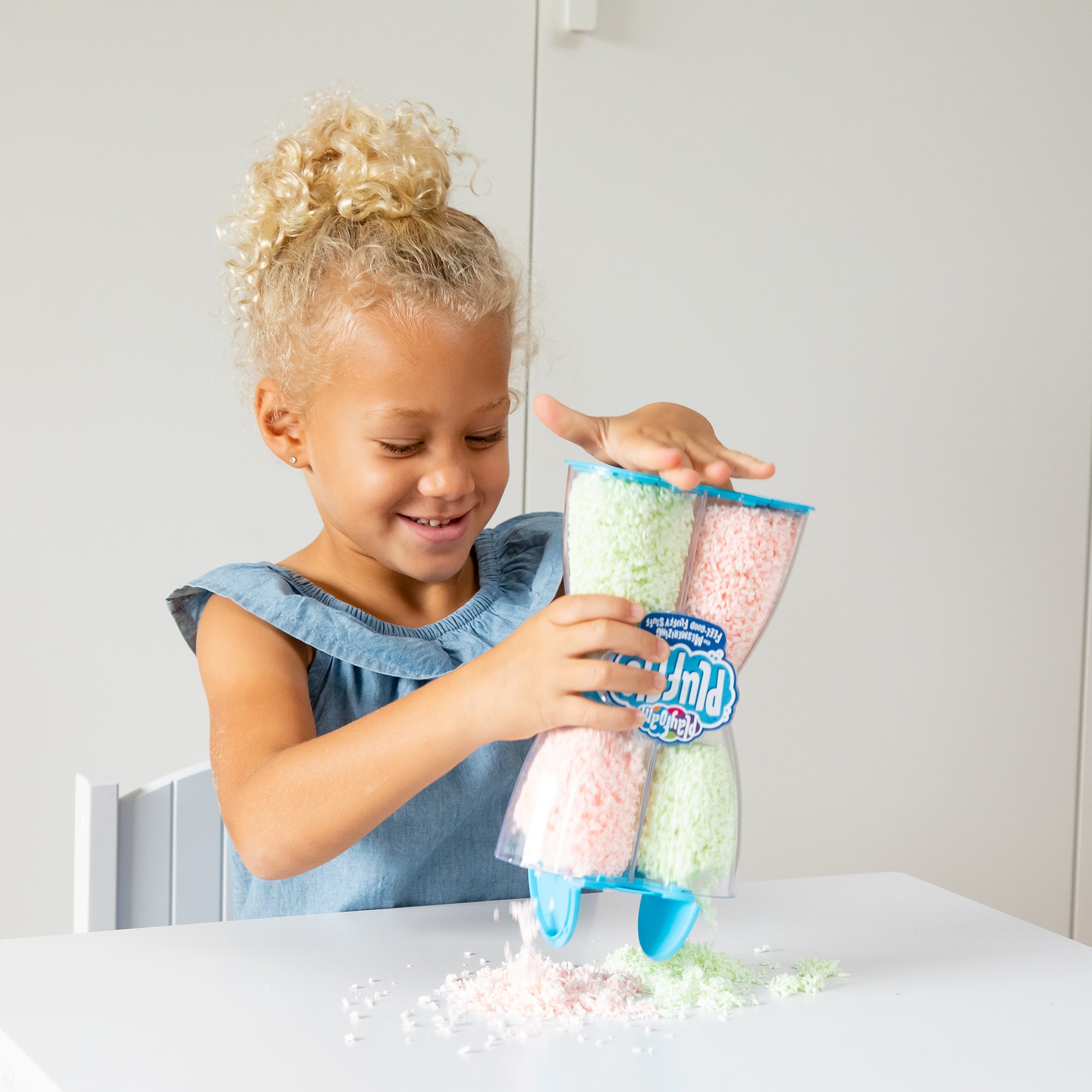Learning Resources - Playfoam Pluffle Twist Glow-in-the-Dark