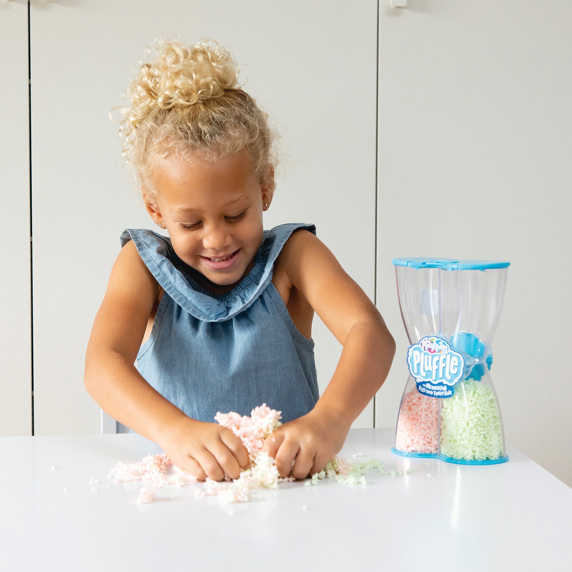 Learning Resources - Playfoam Pluffle Twist Glow-in-the-Dark