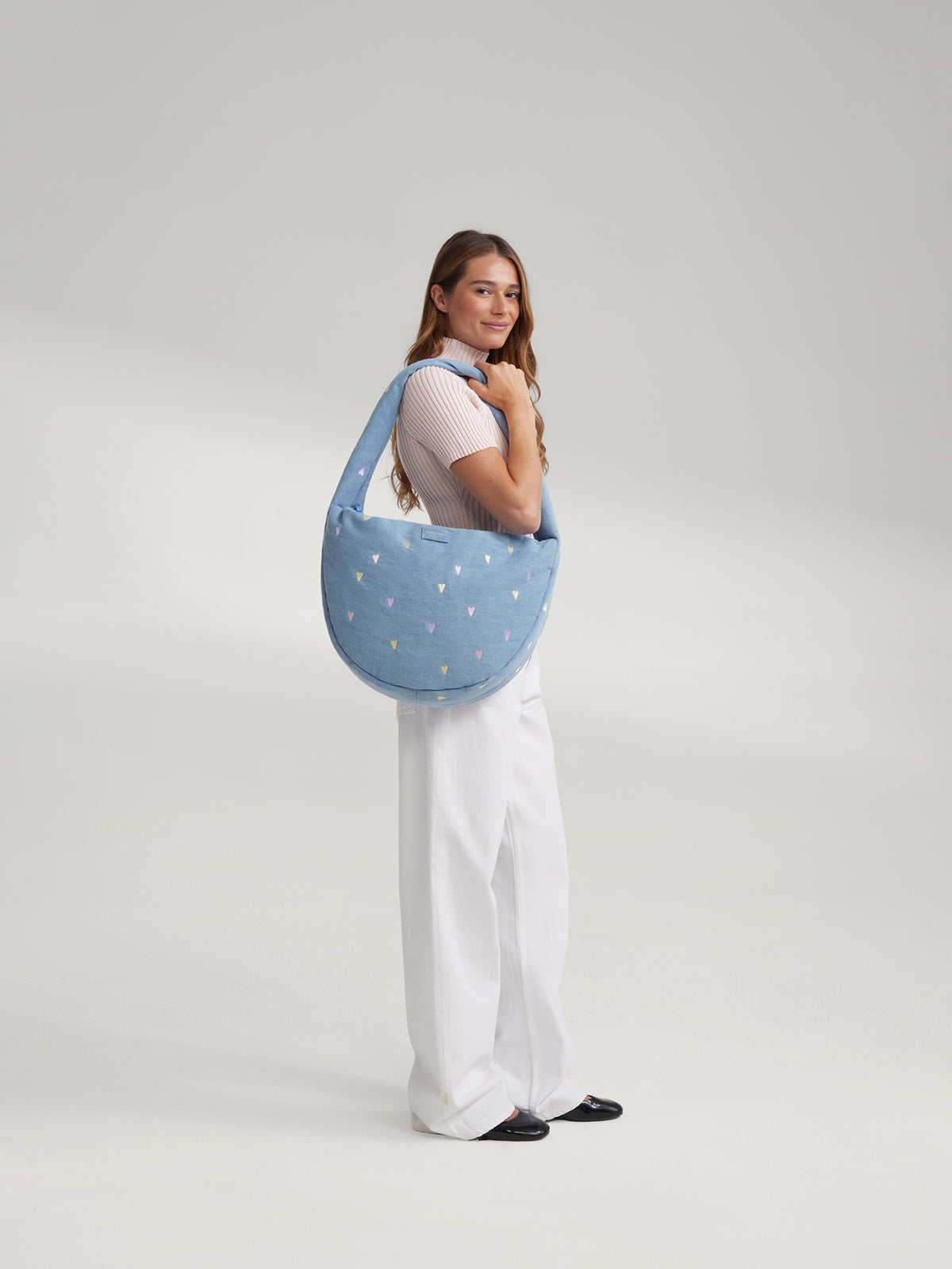 Studio Noos - Cross Body Tasche Denim Light Blue Hearts