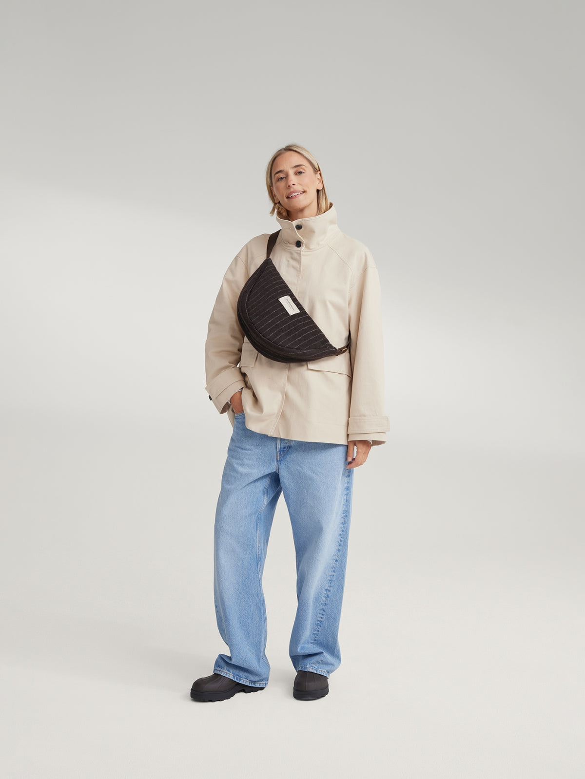 Studio Noos - Tasche Fanny Pack Flannel Chalkstripe Brown