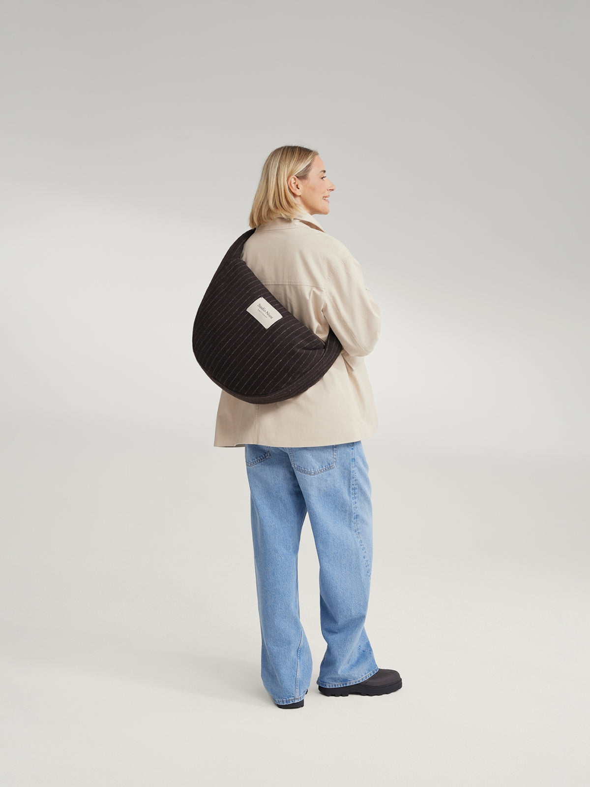 Studio Noos - Cross Body Tasche Flannel Chalkstripe Brown