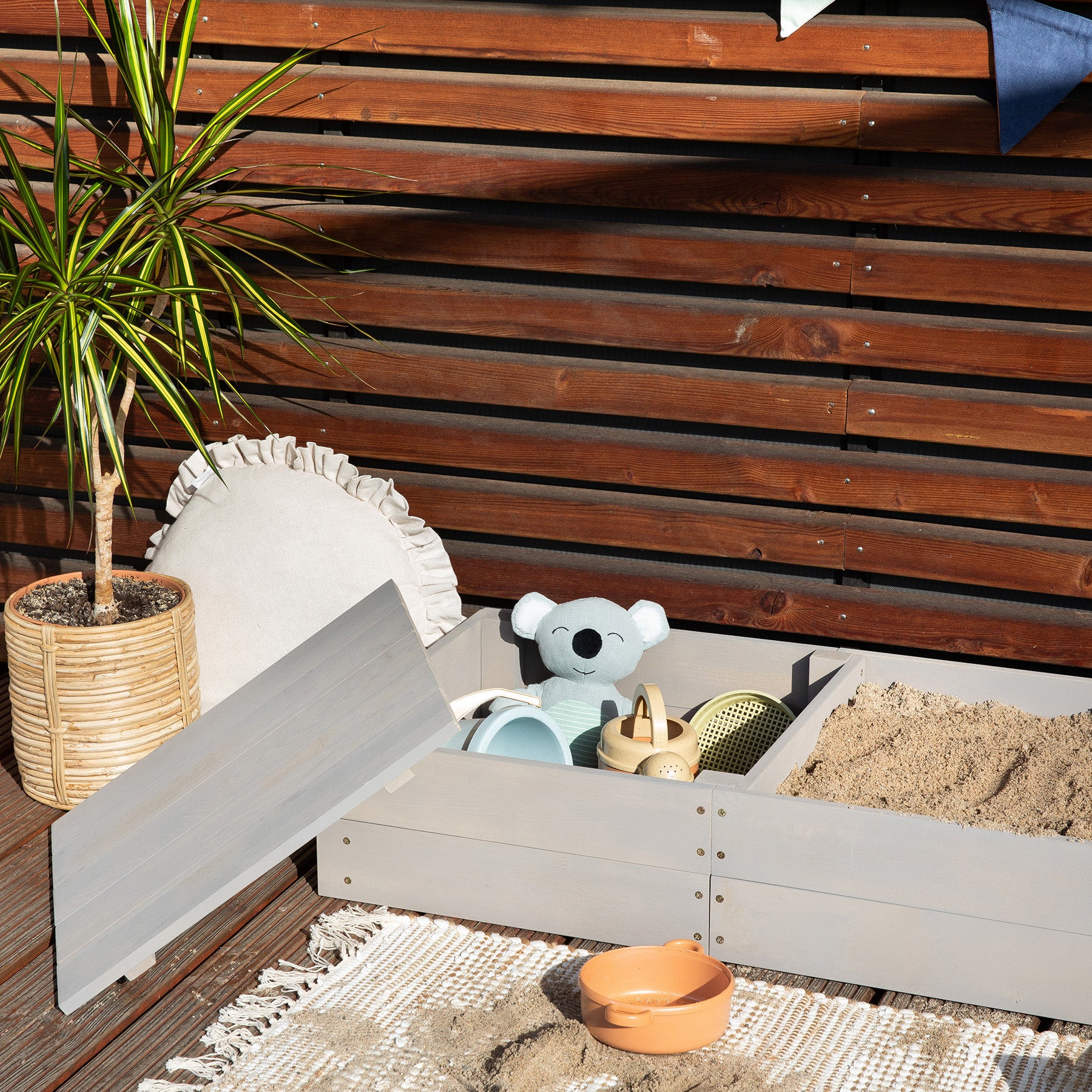 MUDDY BUDDY ® - Sandkasten "Space Saver" warmgrau
