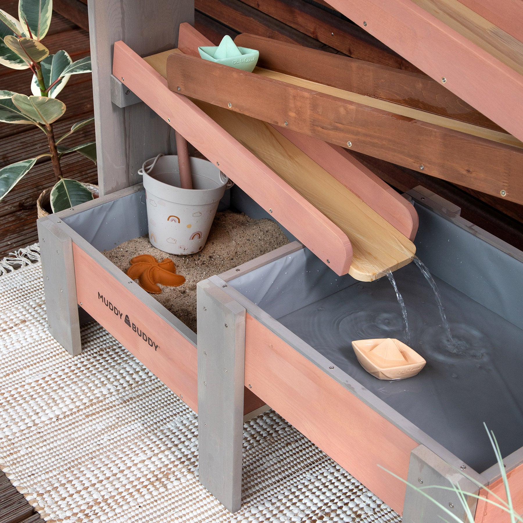 MUDDY BUDDY ® - Wasserbahn „Aqua Tower“ warmgrau-puderrosa