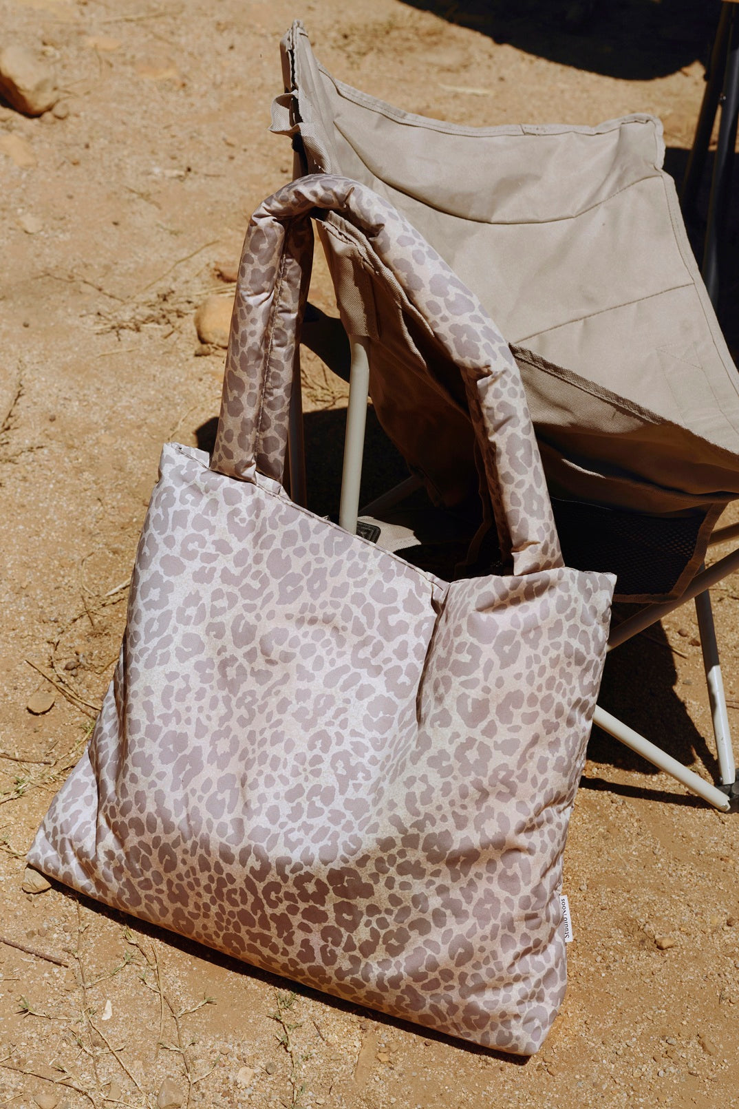 Studio Noos - Tasche Puffy Beige Leopard