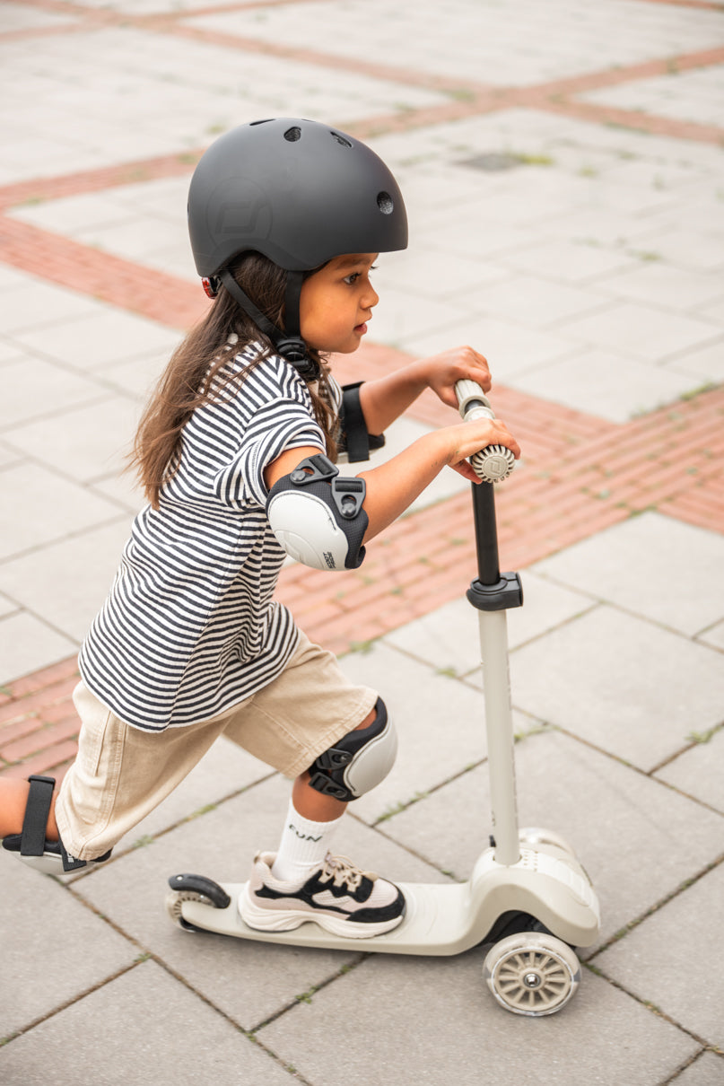 Scoot & Ride - Highwaykick 3S LED ash