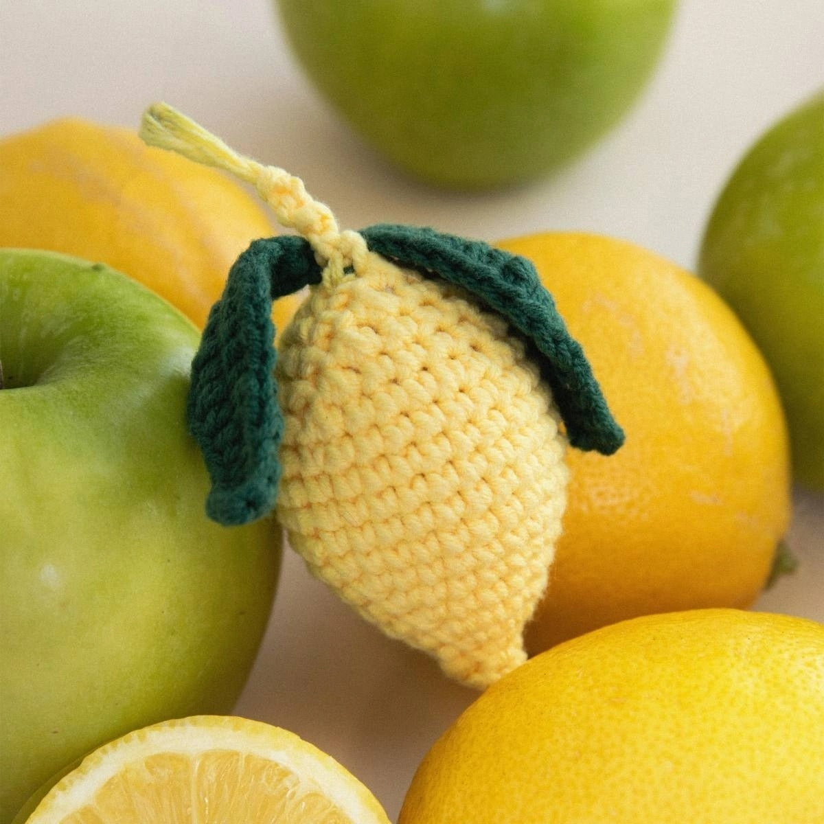La Petite Épicerie - Anhänger Häkelset Lemon