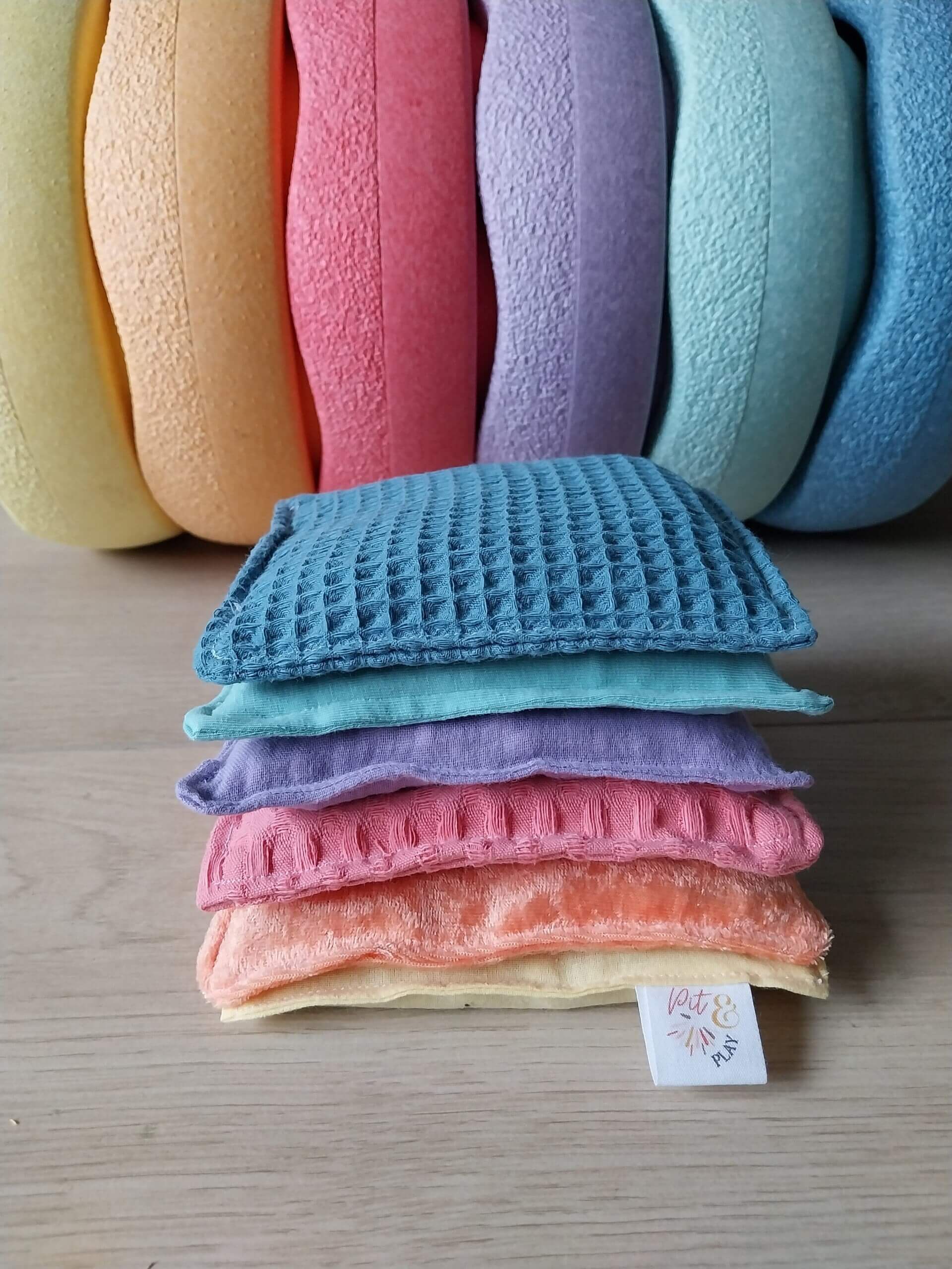 Pit & PLAY - Sensorik-Säckchen Regenbogen pastell 6+1