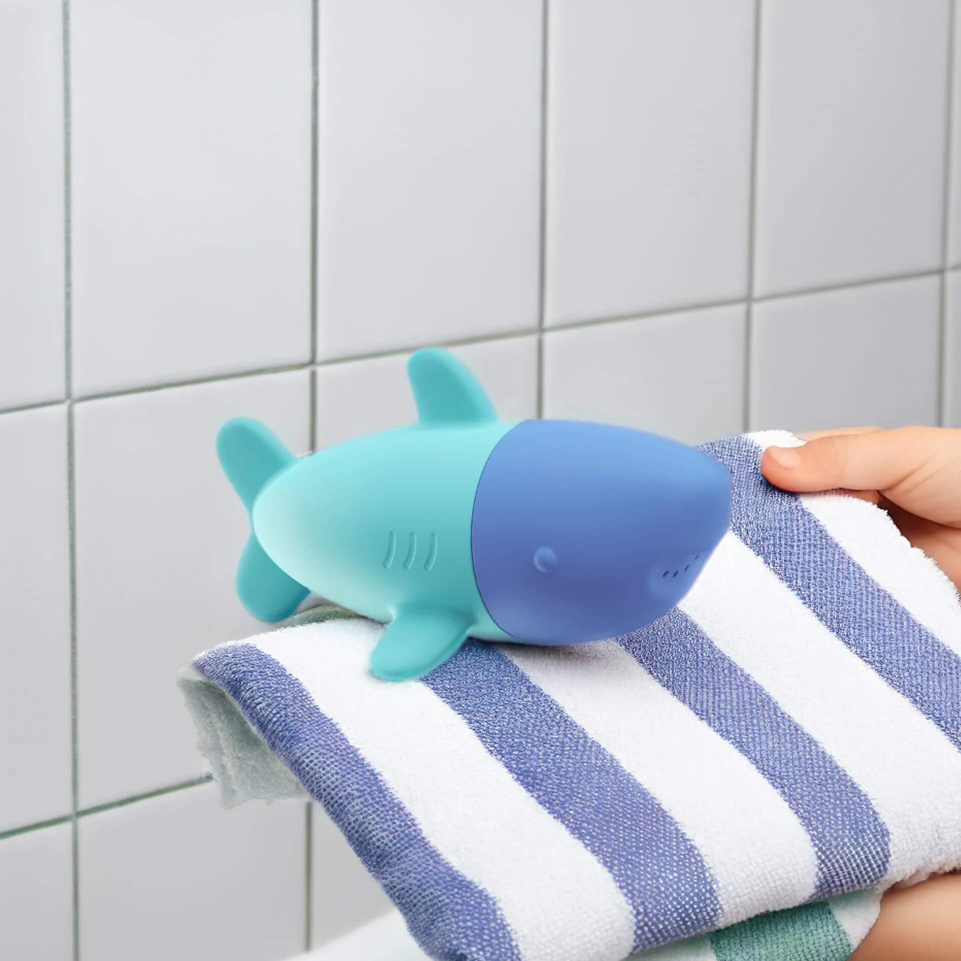 Quut - Squeezi Shark