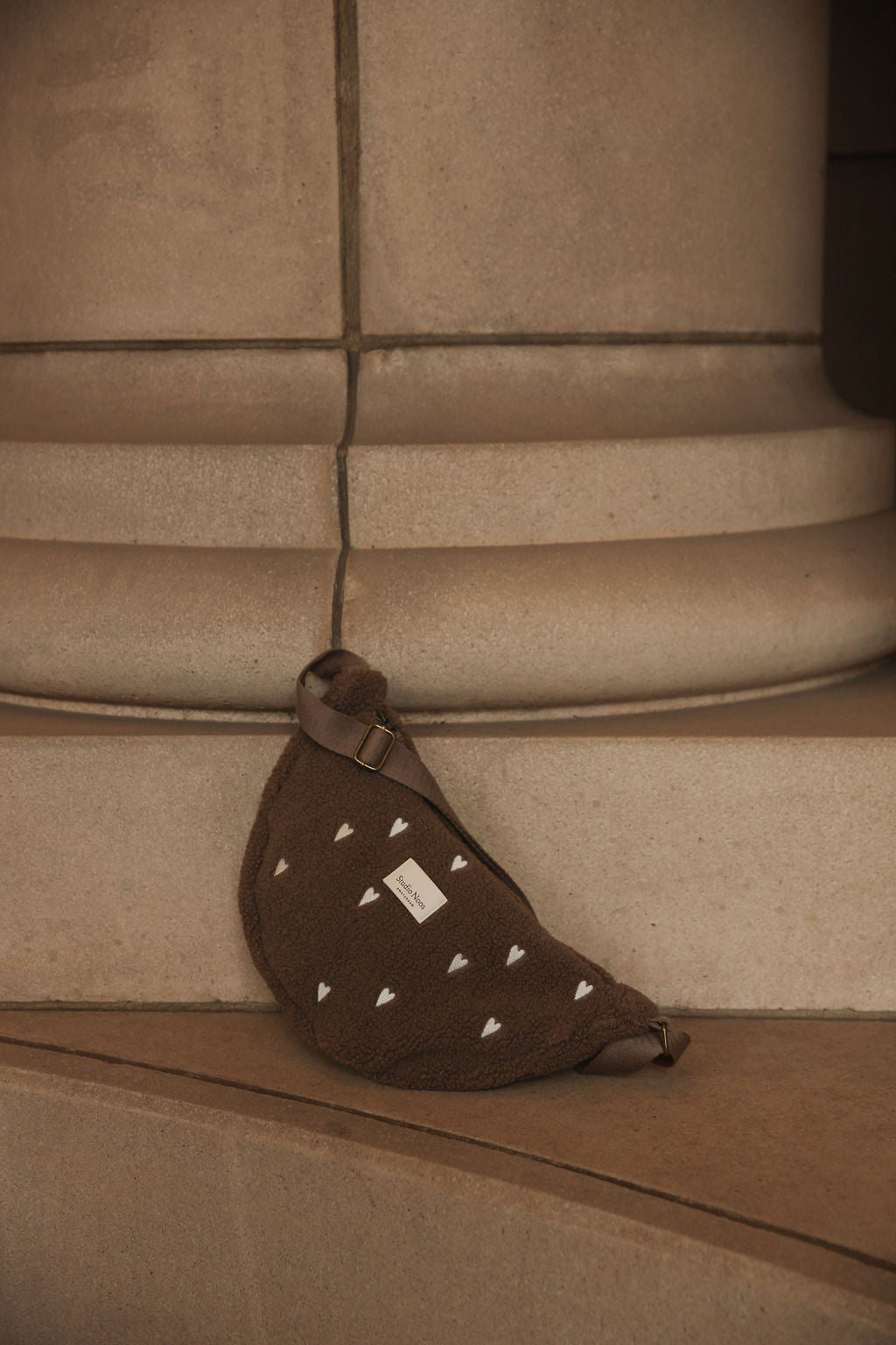 Studio Noos - Tasche Fanny Pack Brown Teddy Hearts