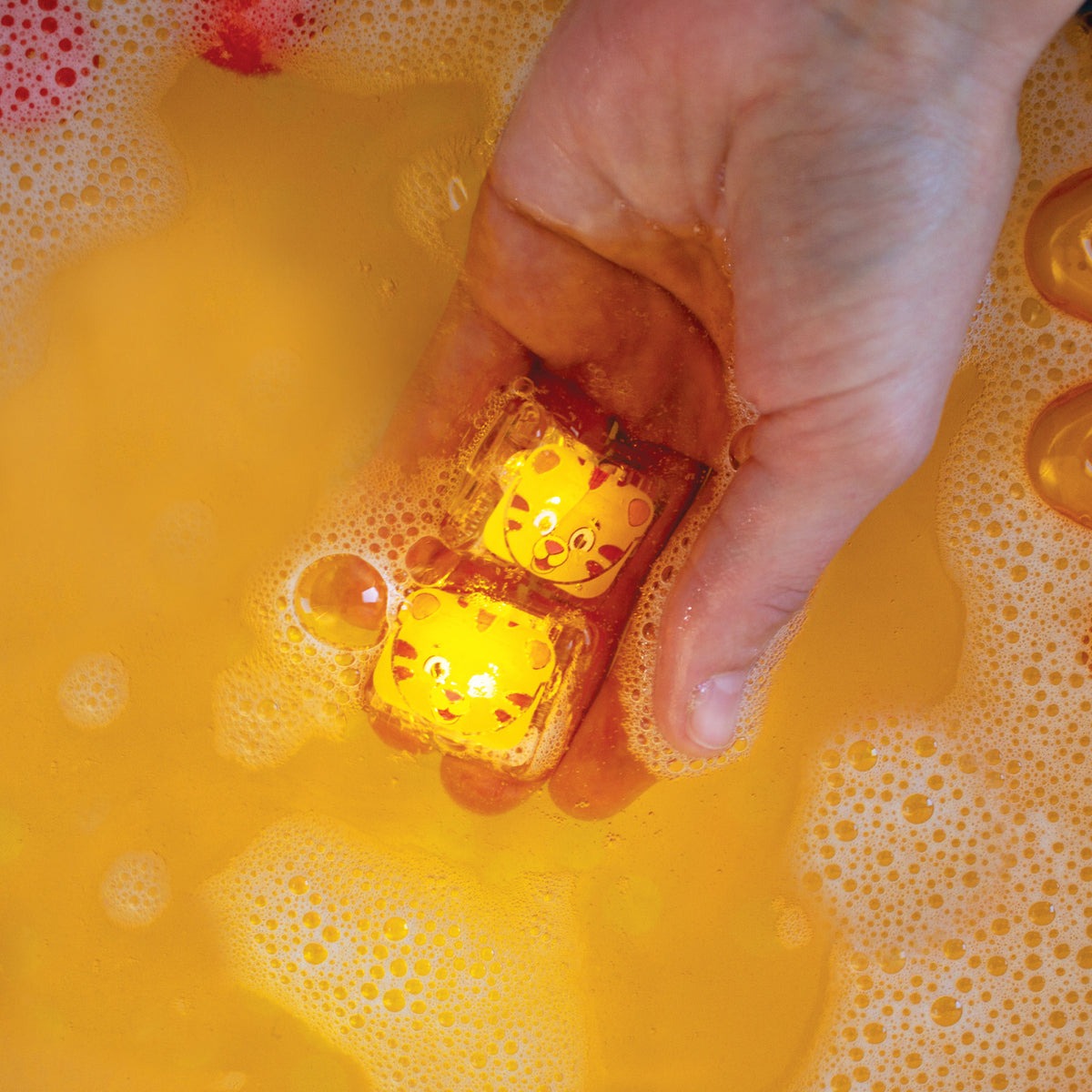 Glo Pals - Badespielzeug Cubes Daniel Tiger