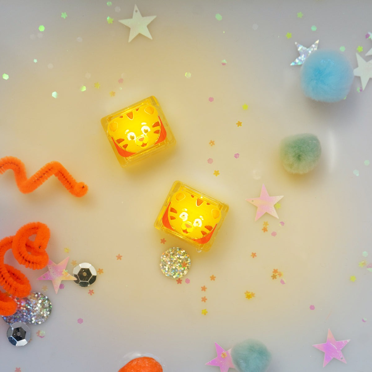 Glo Pals - Badespielzeug Cubes Daniel Tiger