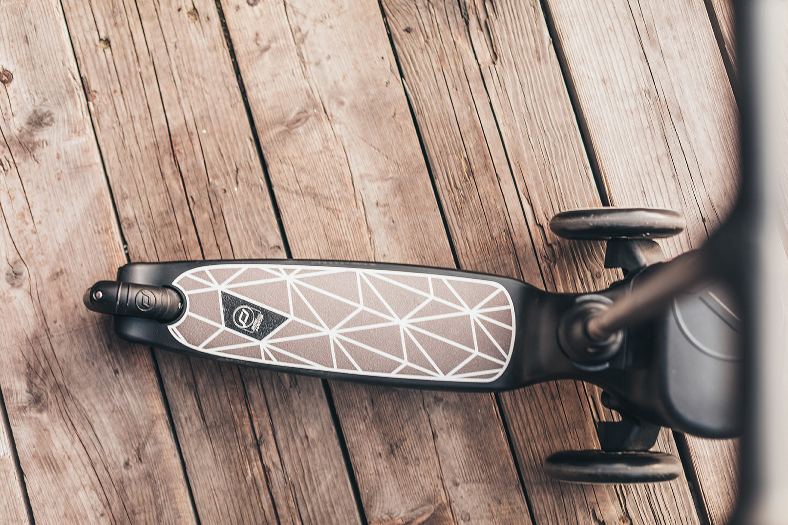 Scoot & Ride - Highwaykick 2 Lifestyle brown lines