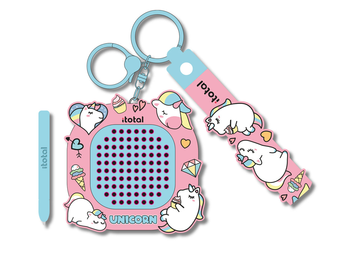iTotal Schlüsselanhänger mit Einhorn-Puzzle-Spiel, passendem Silikon-Armband, Eingabestift und niedlichen Einhorn-Illustrationen auf rosa Hintergrund.