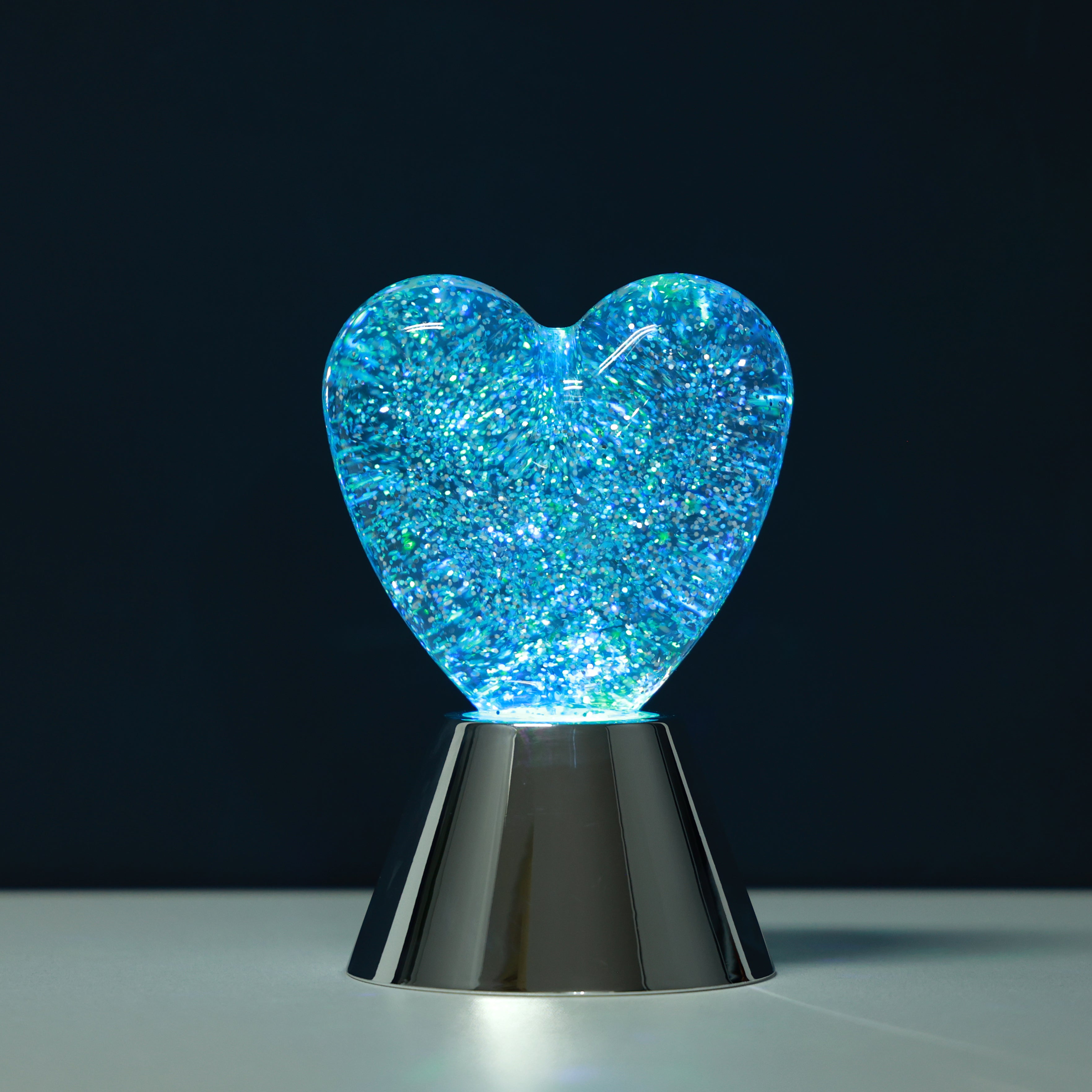 i-Total Herzlampe mit Glitzer, leuchtendes Design, blaues Licht, dekorative Stimmungsleuchte, Tischlampe, Wohnaccessoire.