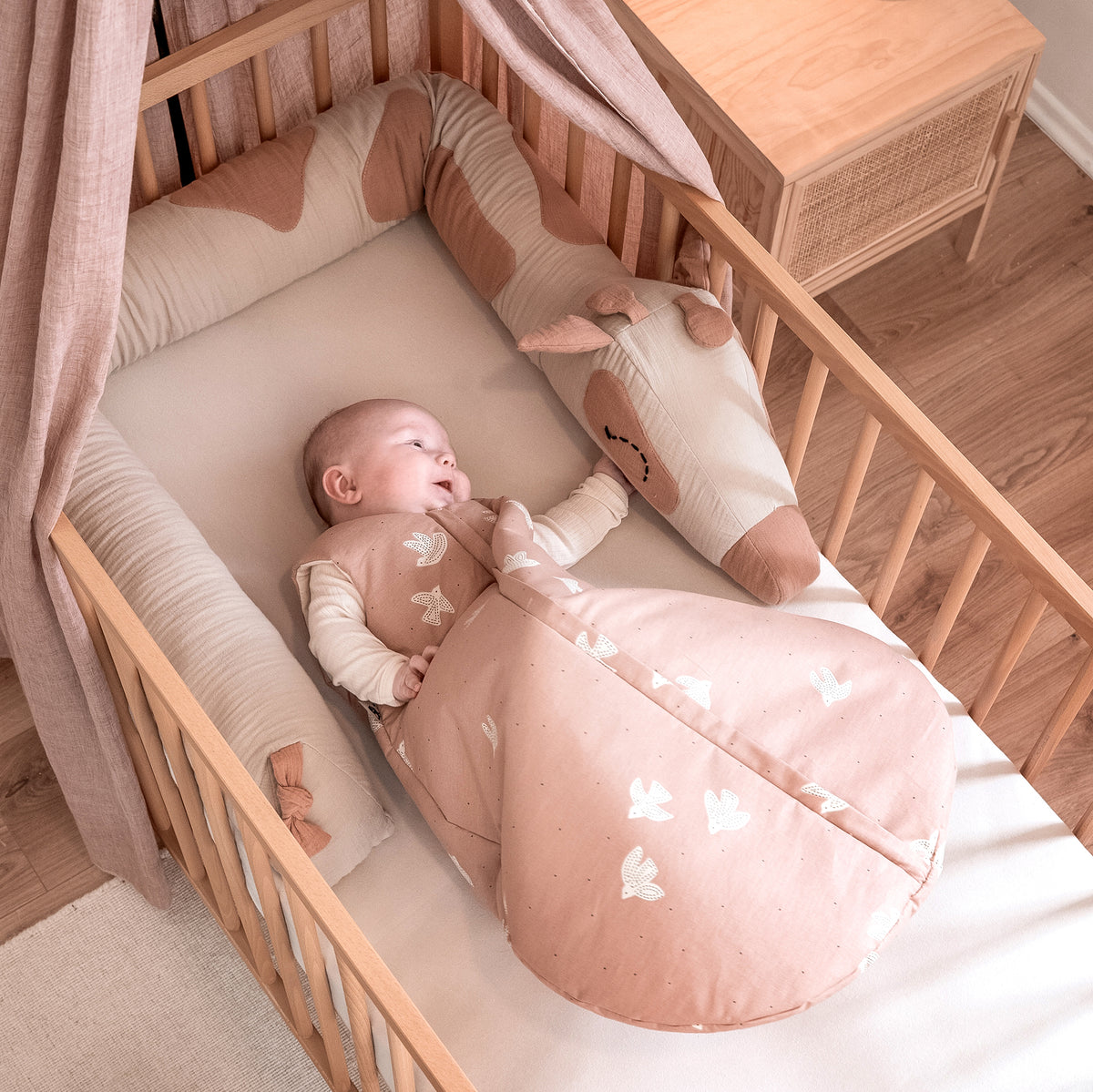 Julius Zöllner - Bettschlange: Sleep Buddy Giraffe