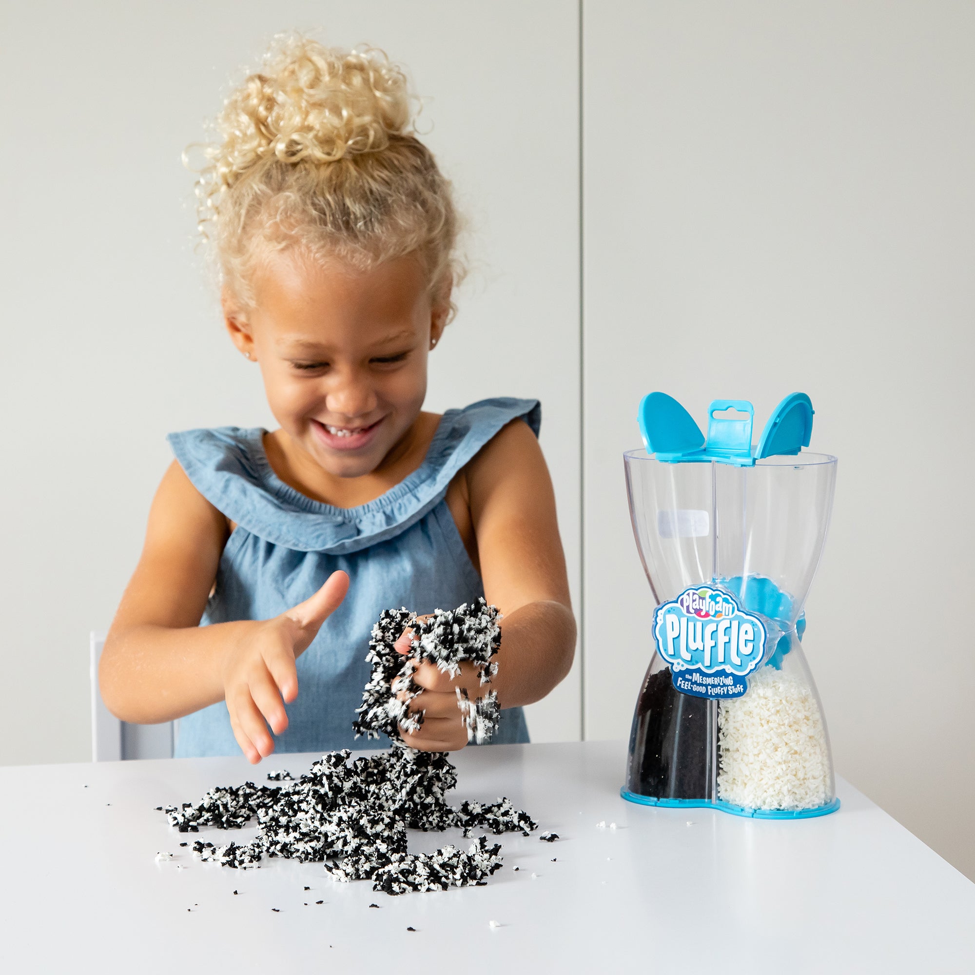 Learning Resources - Playfoam Pluffle Twist Black & White