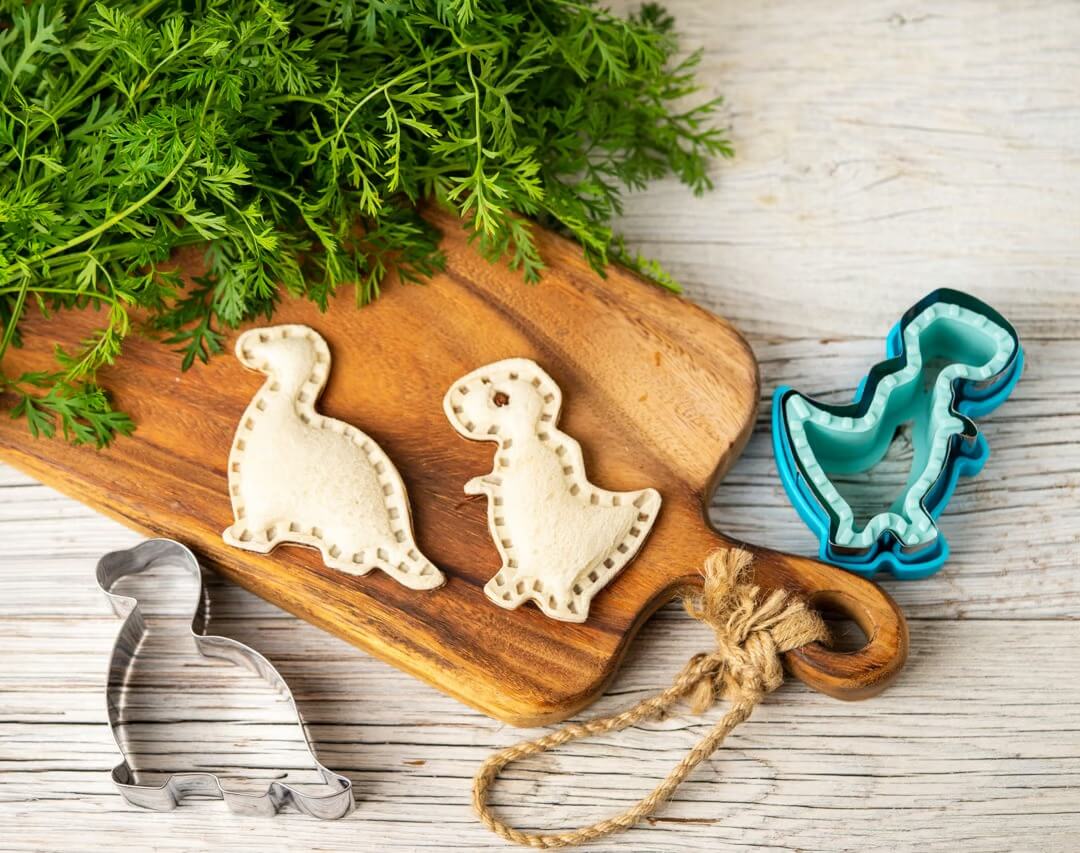 LEKKABOX - Dino Ausstecher für gefüllte Sandwiches, 2er Set