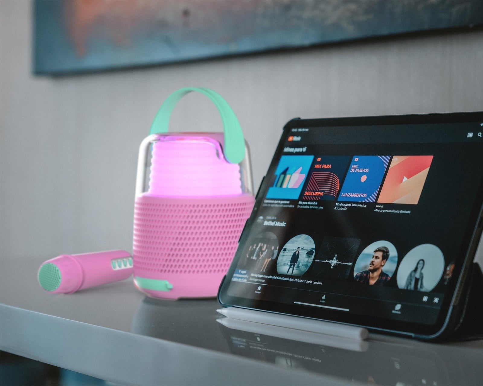MOB - Lautsprecher mit Mikrofon Pink