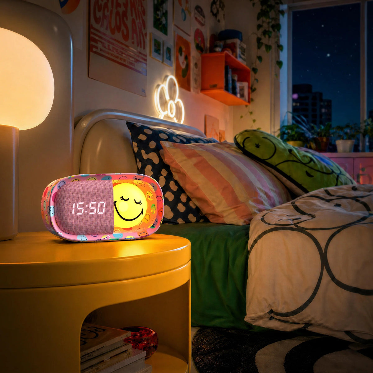 MOB - Wecker Dreamy Clock Smiley Pink