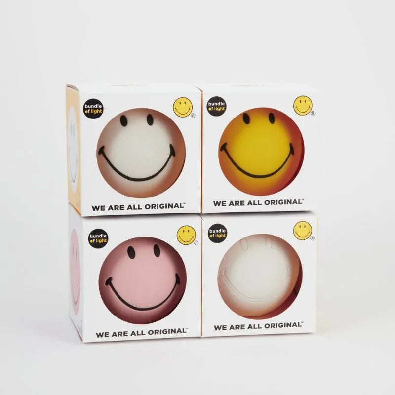 Mr. Maria - SMILEY All White Bundle of Light