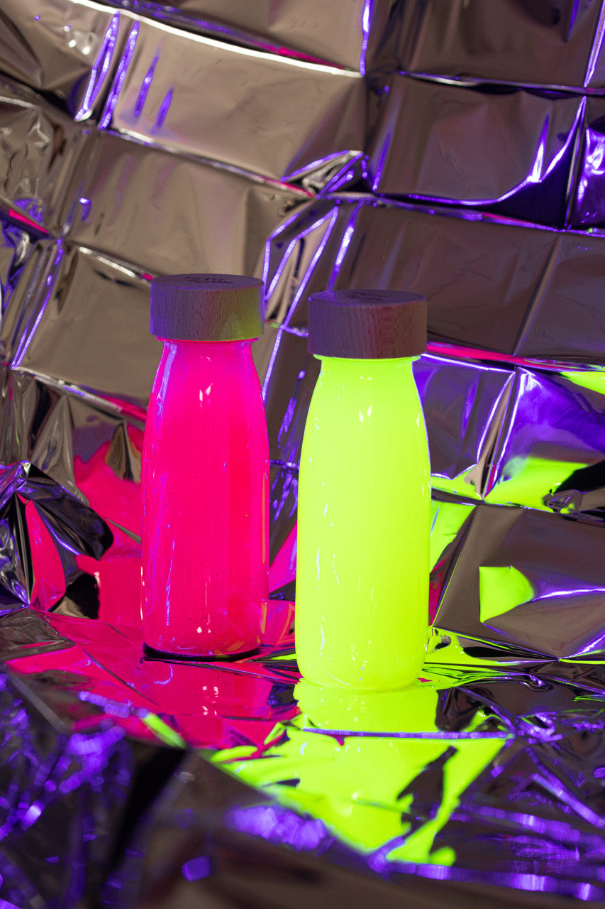 PETIT BOUM - Sensorikspielzeug "Float Bottle Fluo Pink"