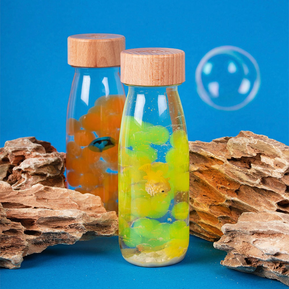 PETIT BOUM - Sensorikspielzeug "Bottle Blue Tang"