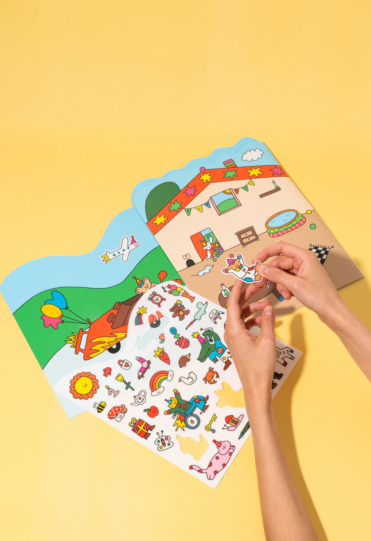 PUQUU - Stickerbuch mit 37 Gelstickern