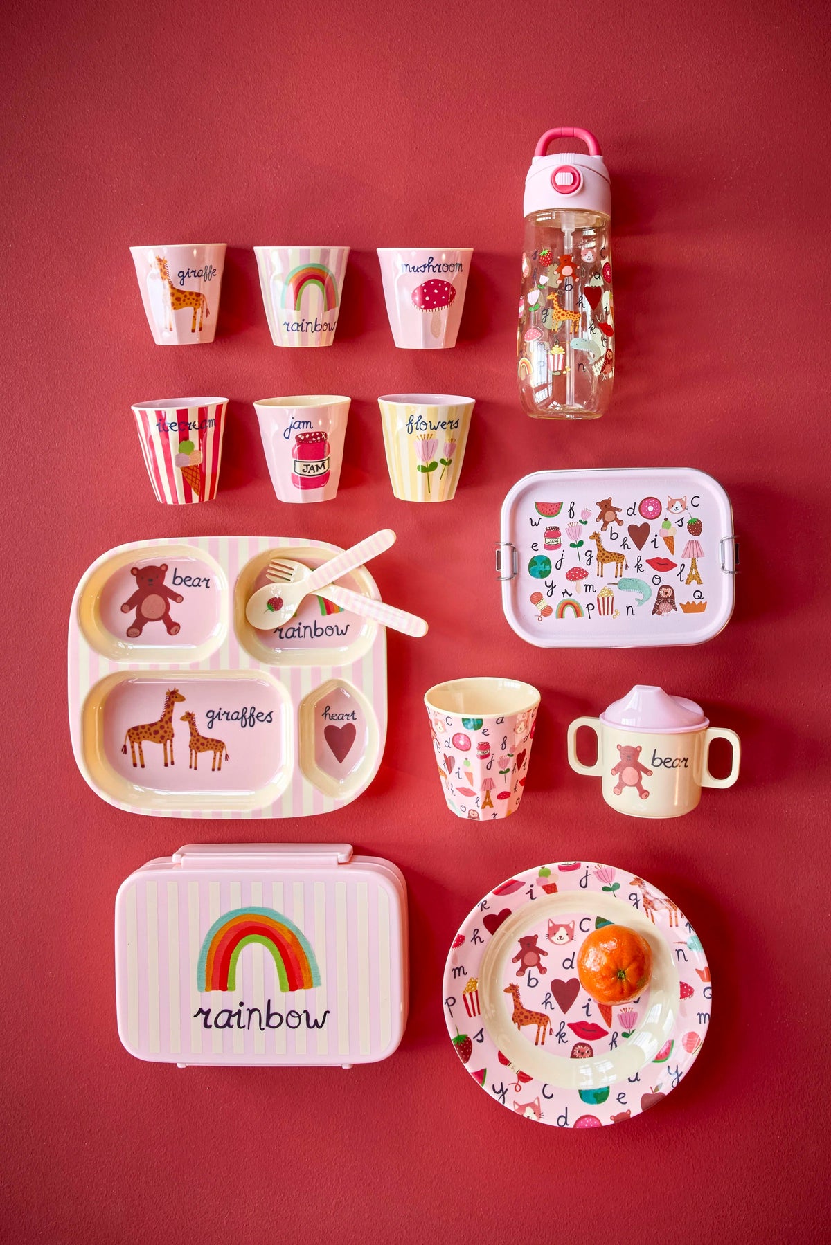 RICE - Teller aus Melamin ABC Print Rosa unterteilt