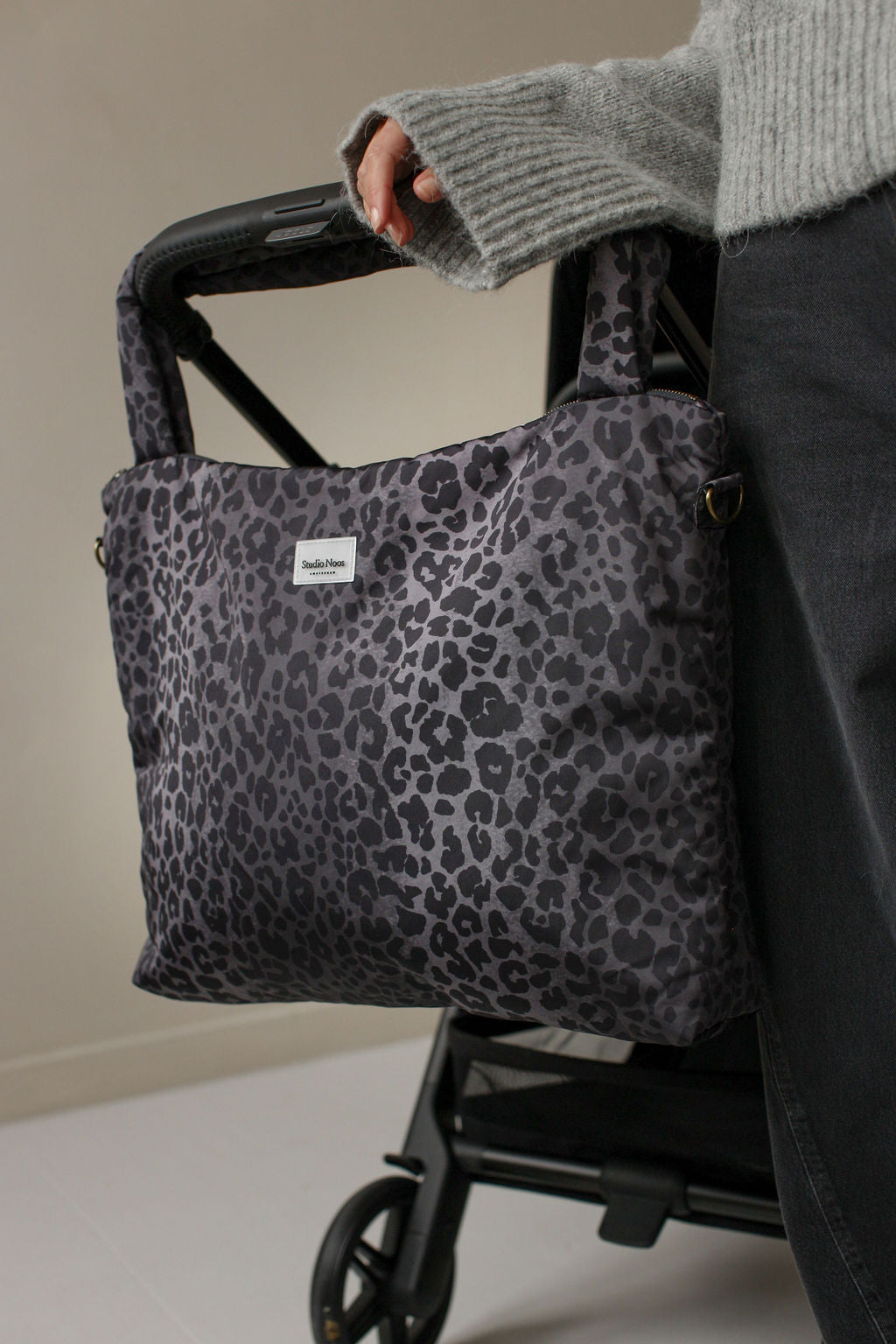 Studio Noos - Wickeltasche Antra Leopard Puffy