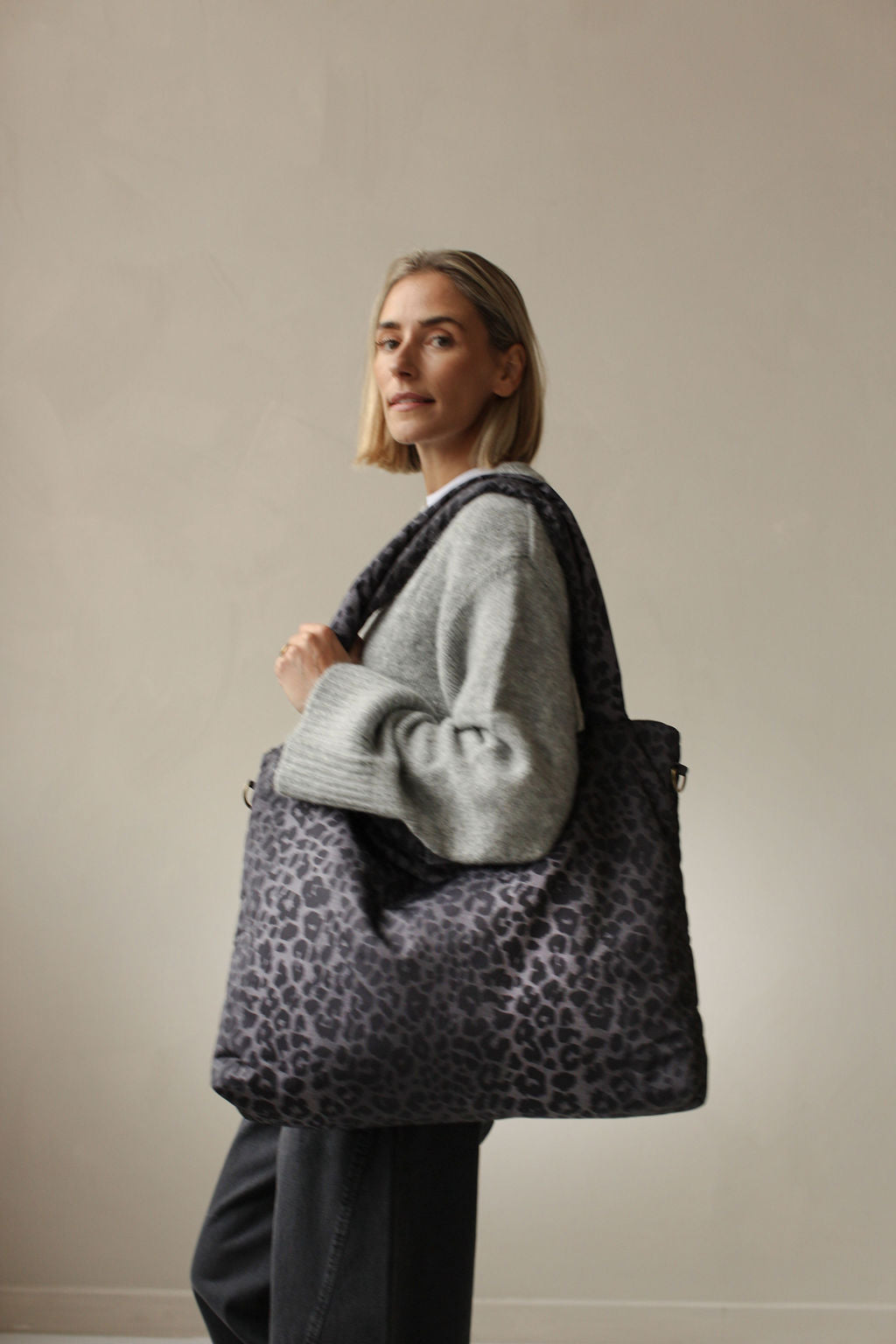 Studio Noos - Wickeltasche Antra Leopard Puffy