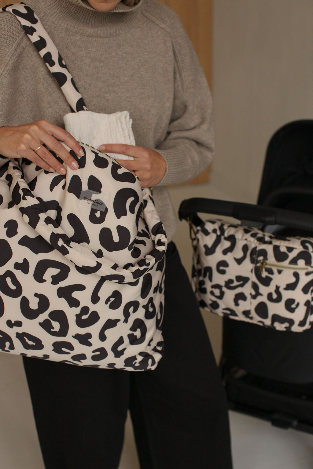 Studio Noos - Wickeltasche Holy Cow Puffy