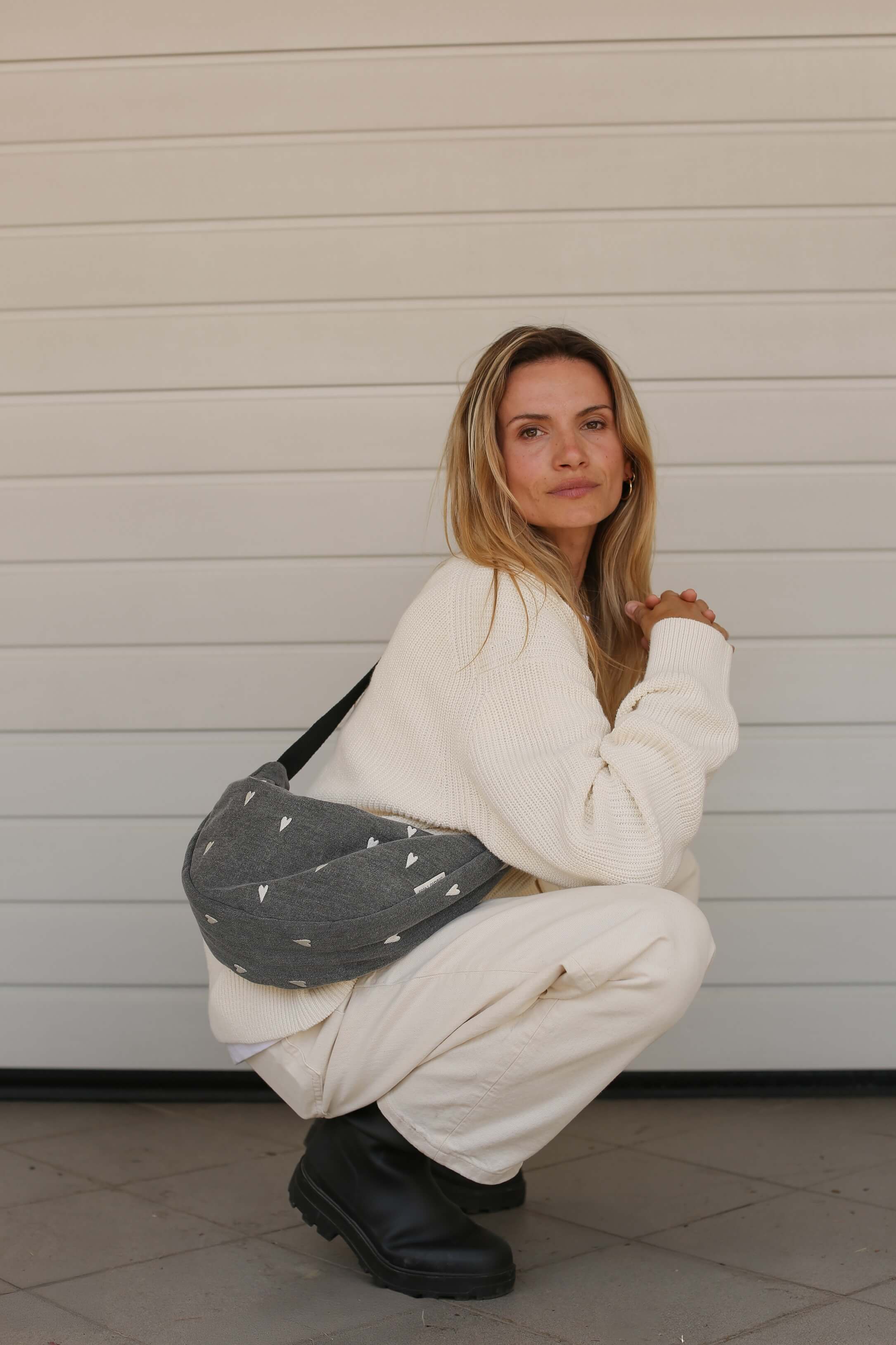 Studio Noos - Tasche Fanny Pack Grey Denim Hearts
