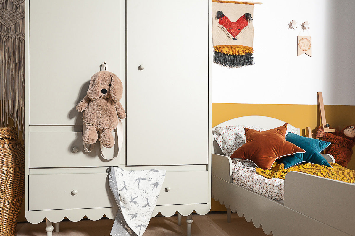 Wood Luck - Kleiderschrank Babushka off-white