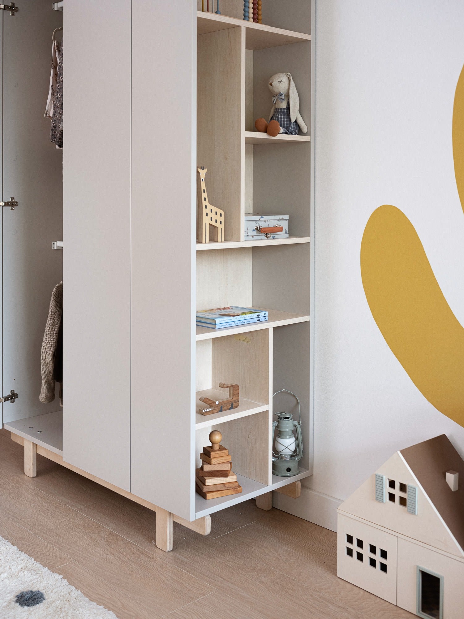 Wood Luck - Kleiderschrank Basic cashmere