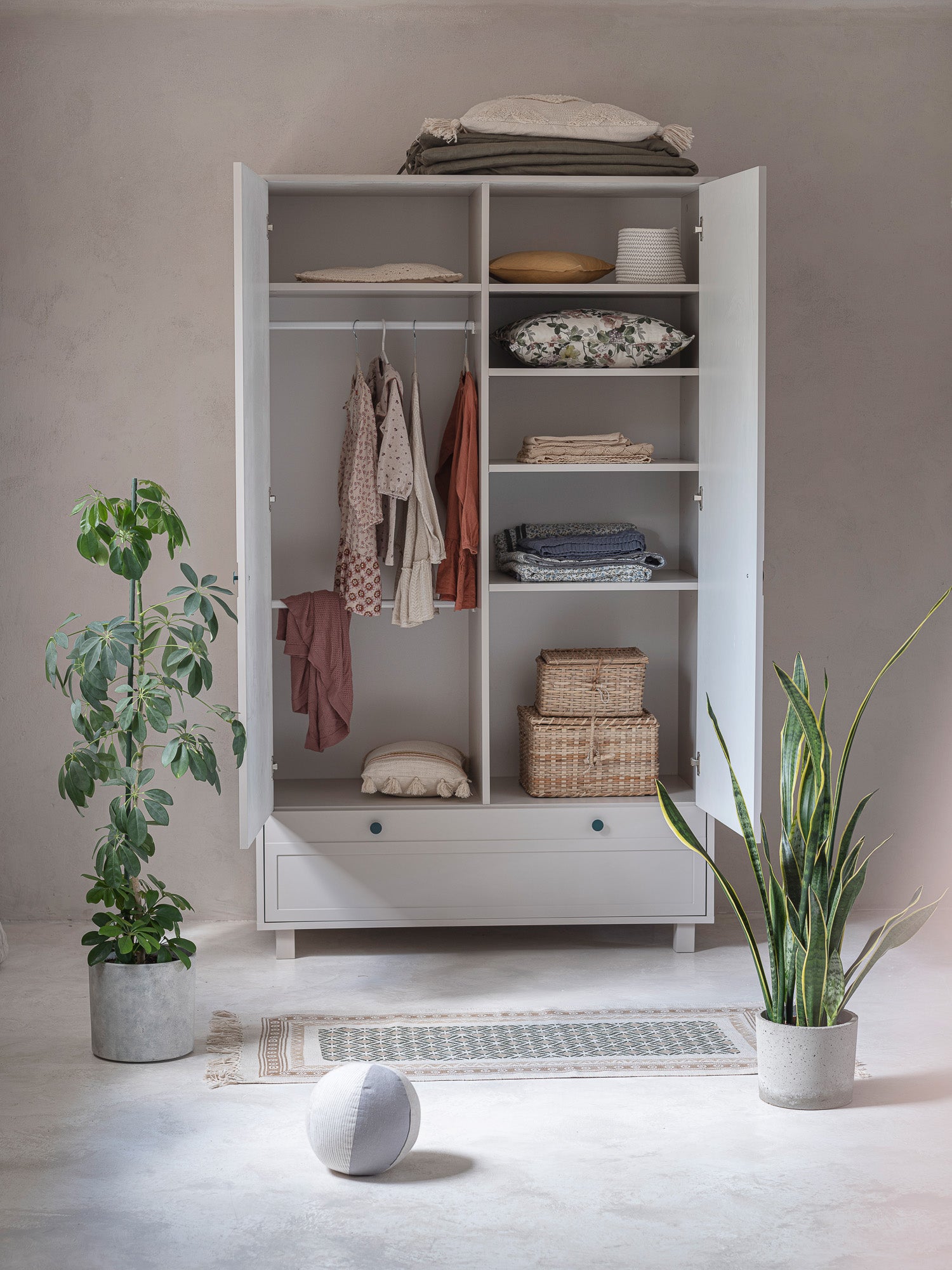 Wood Luck - Kleiderschrank Vintage cashmere