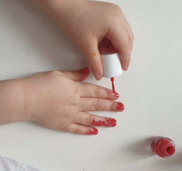 ten little fingers - Kindernagellack wasserlöslich zauberrot