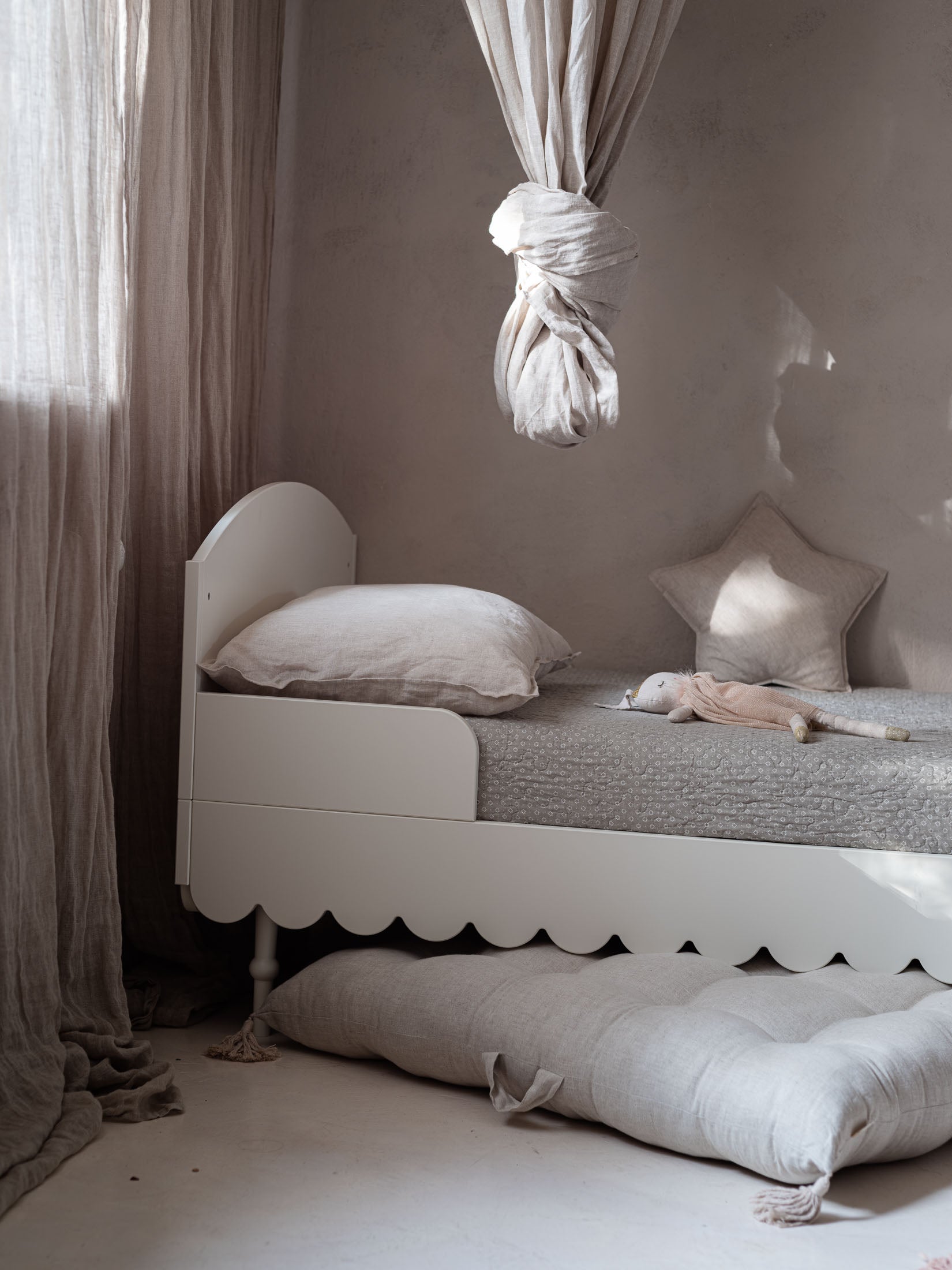 Wood Luck - Bett Babushka 90x200 off-white