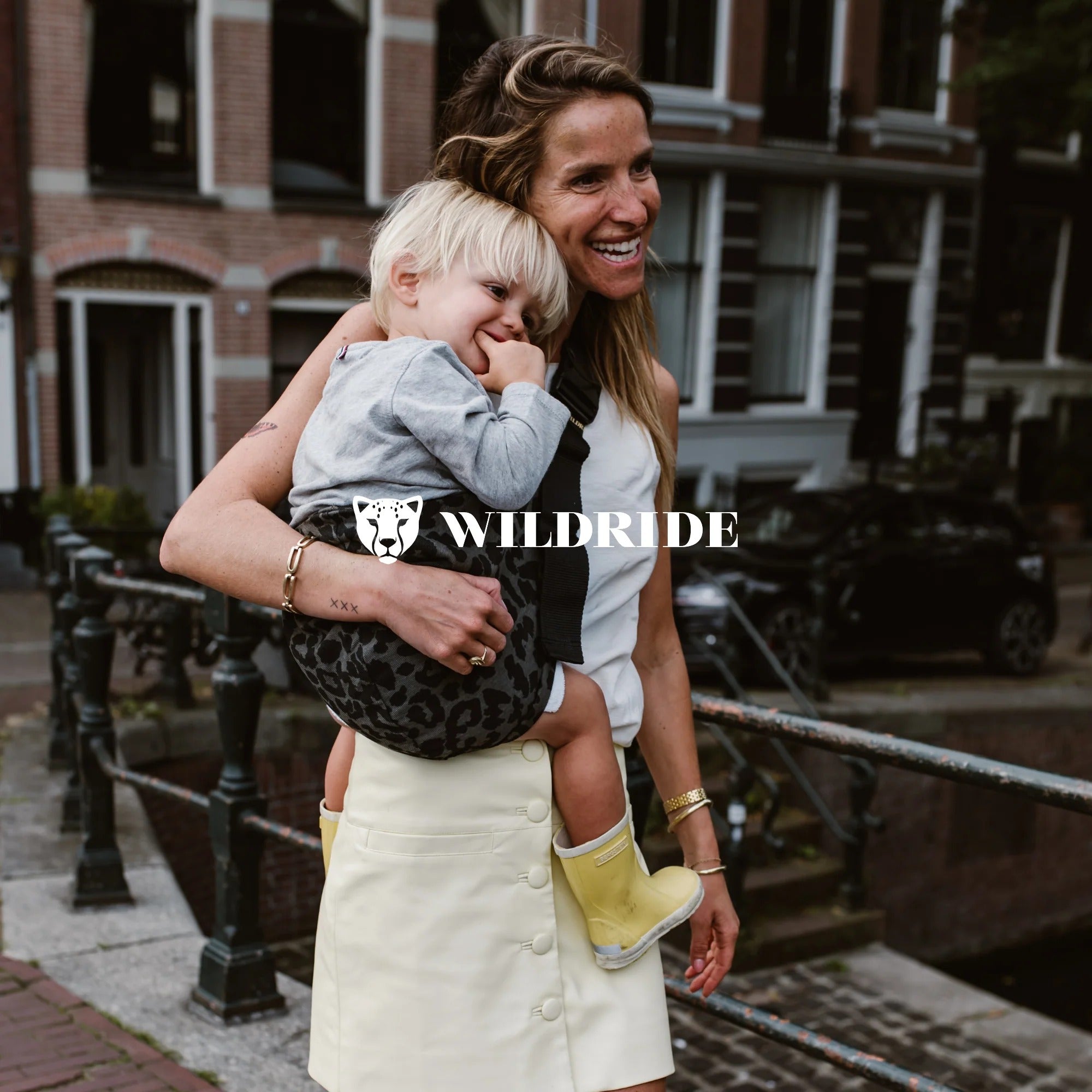 WILDRIDE - Kleinkindtrage Leopard Print Brown