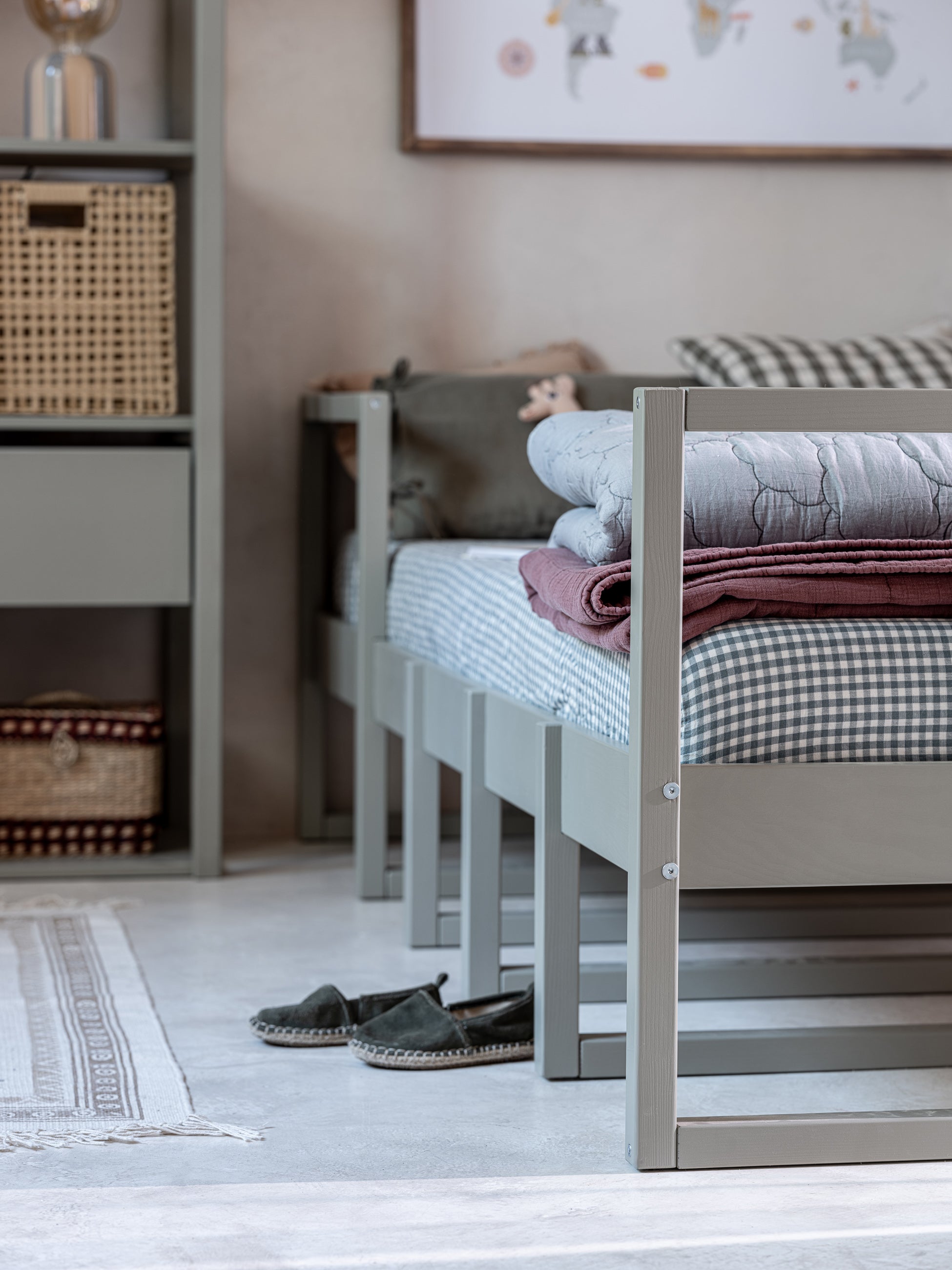 Wood Luck - Bett Tweens 90x200 eucalyptus