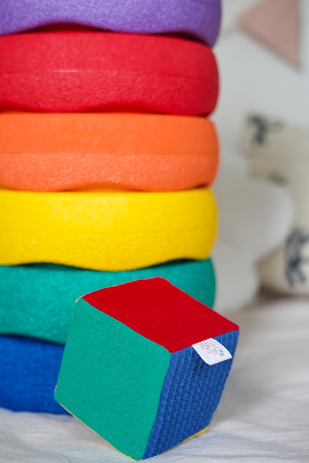 Pit & PLAY - Regenbogenwürfel 
