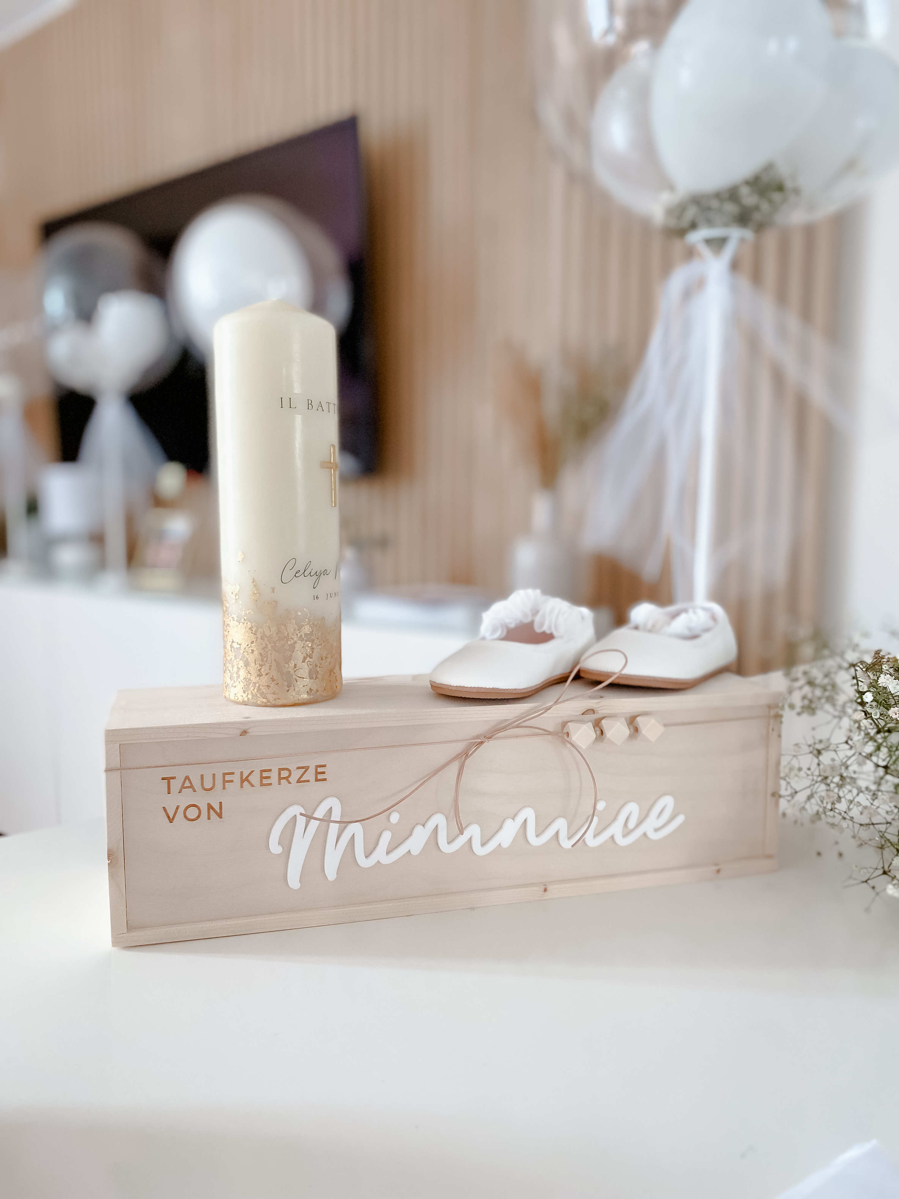 Invy Design - Holzkiste für Taufkerze Invy Design - Holzkiste für Taufkerze