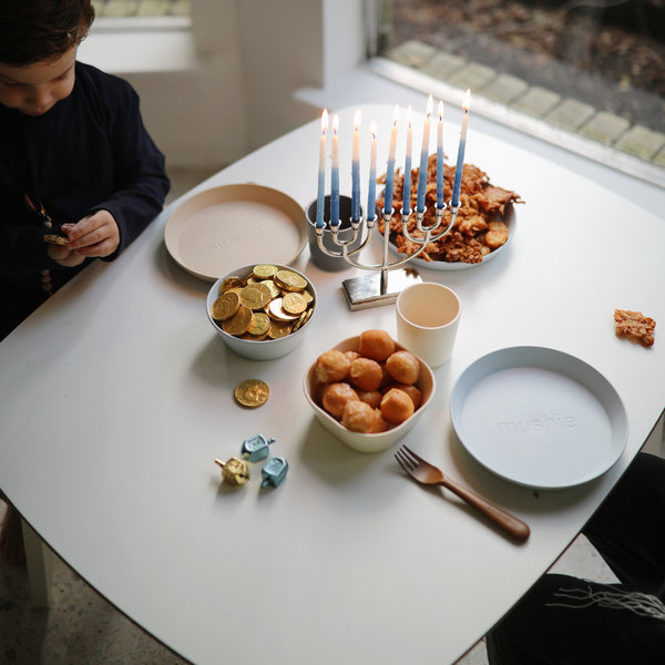 Hannukah-5_e06675ae-58ac-4309-a922-68979b93621d_600x