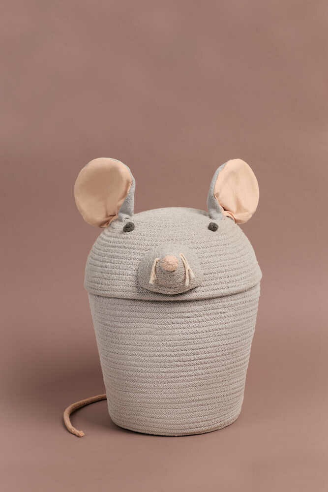 lorena-canals_basket-renata-rabbit-3 Lorena Canals - Korb "Renata the Rat"