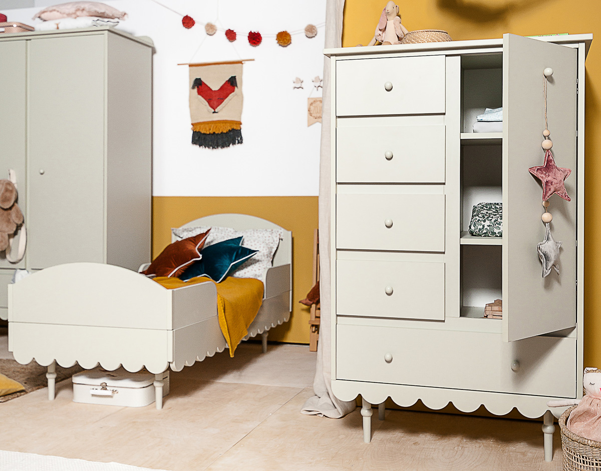 komoda_-ko_140_szafa_babushka_chest_of_drawers_bed_140_wardrobe_1