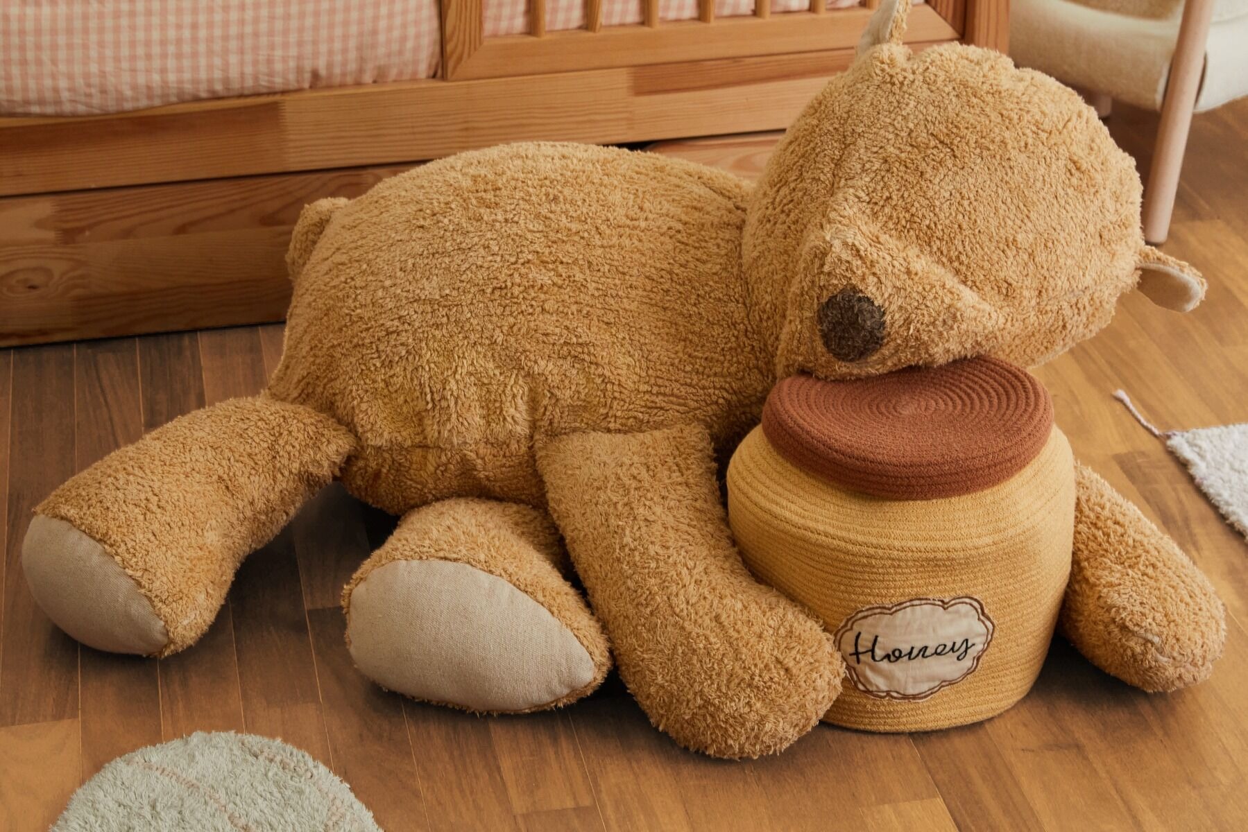lorena_pouf_bear-2