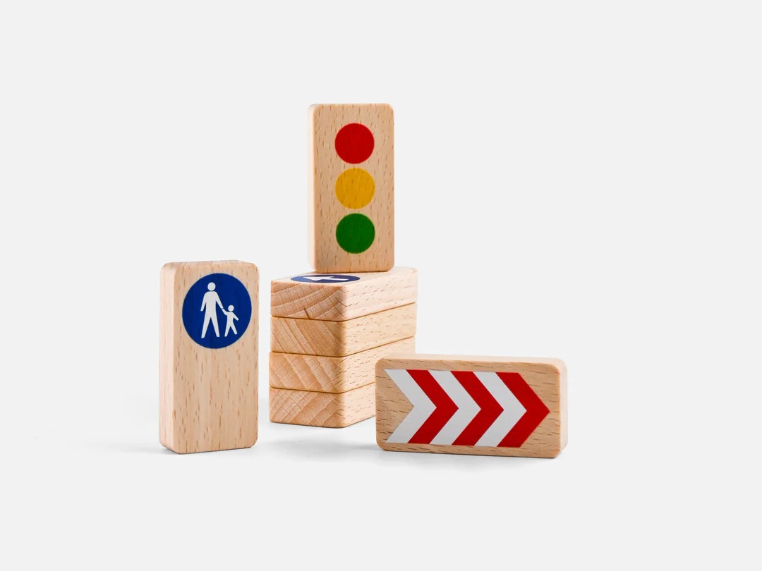 Waytoplay - Road Blocks - Traffic Signs