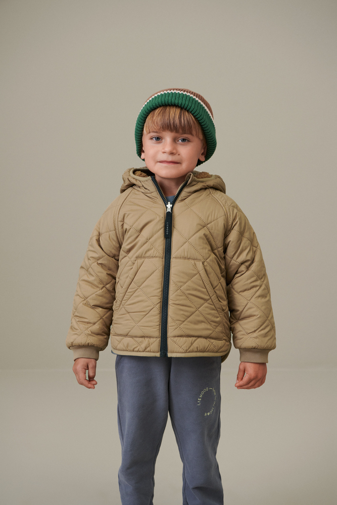 Liewood_3-22_OW_Lookbook_JACKSON_REVERSIBLE_JACKET_0403